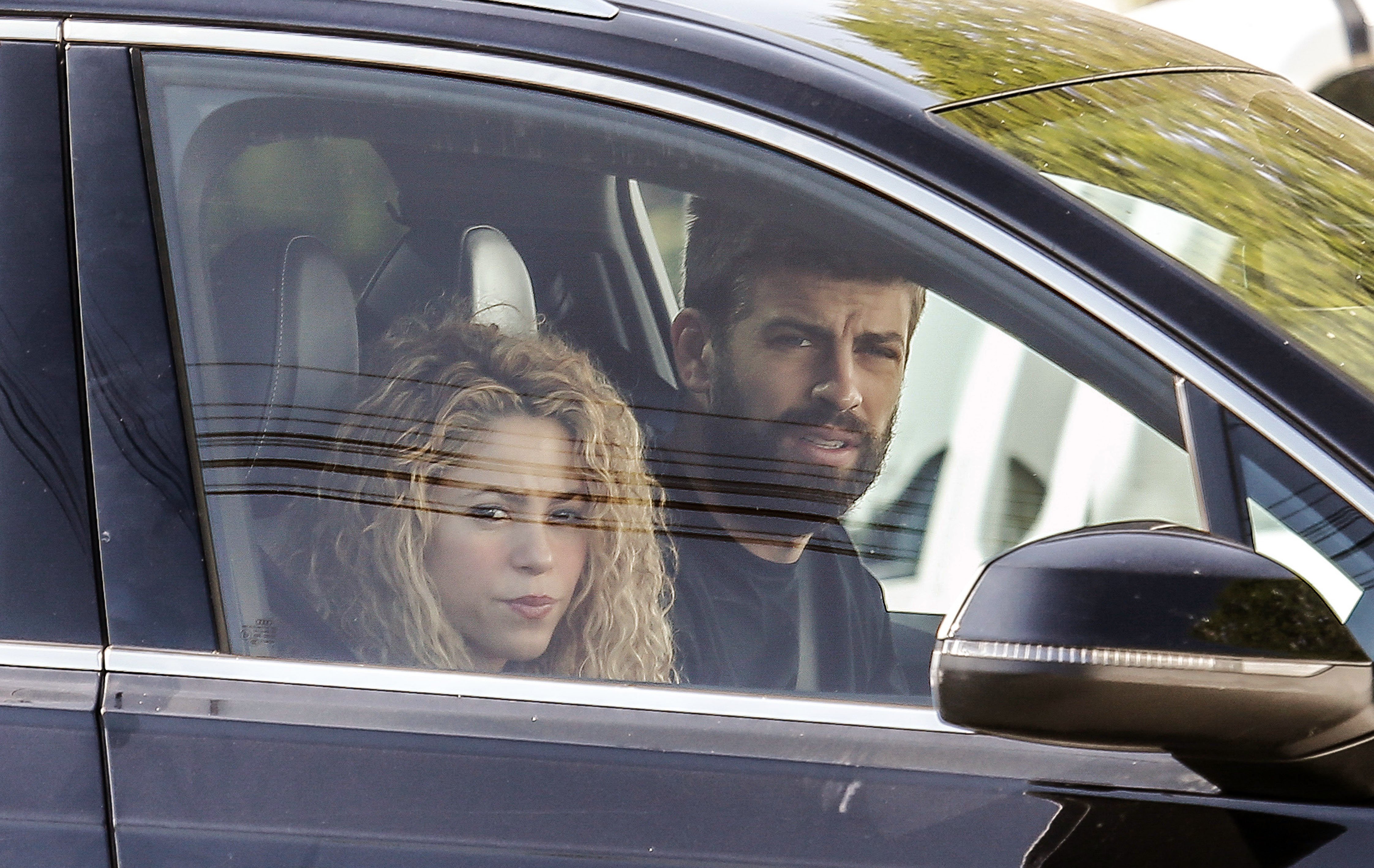 Shakira y Pique coche GTRES