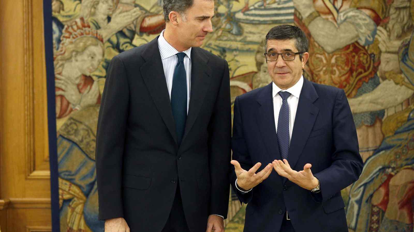 La investidura, a la teulada de Felip VI i Patxi López