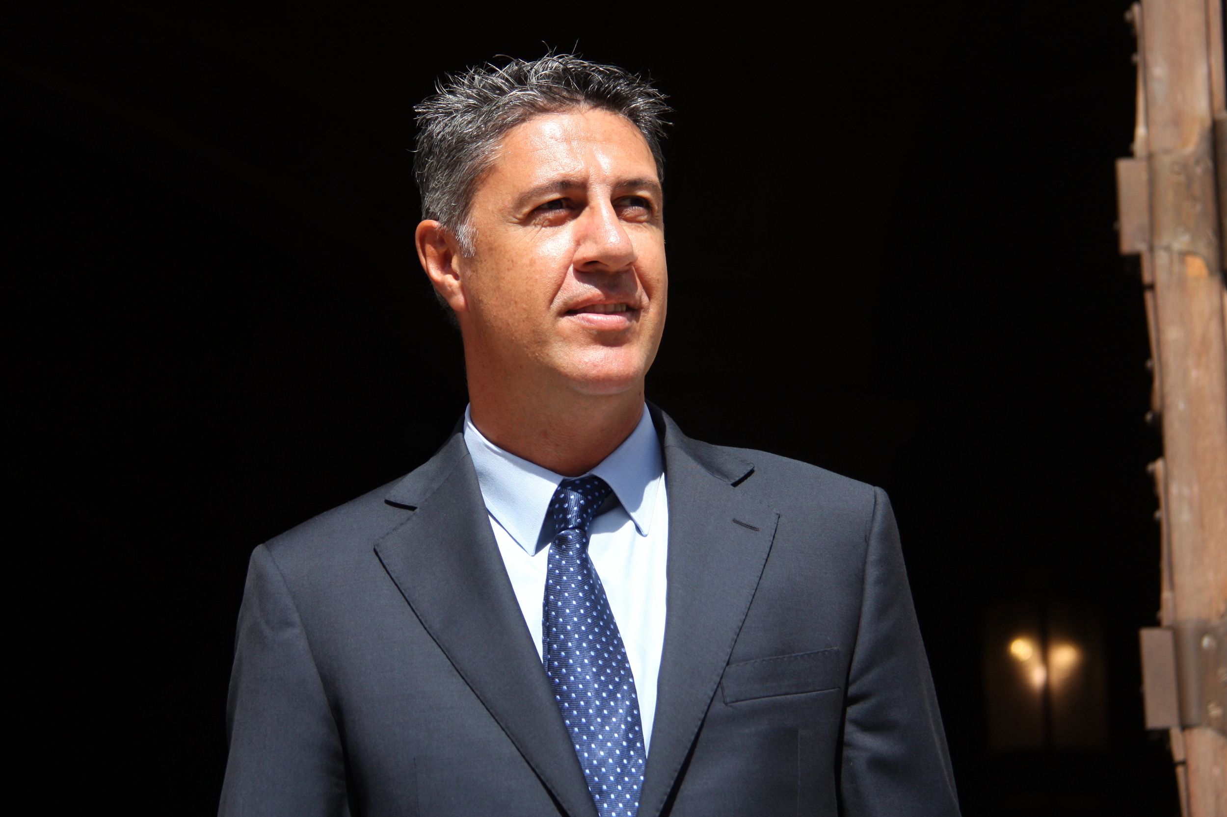 El PP catalán envía dos cartas a autoridades europeas condenando la quema de banderas