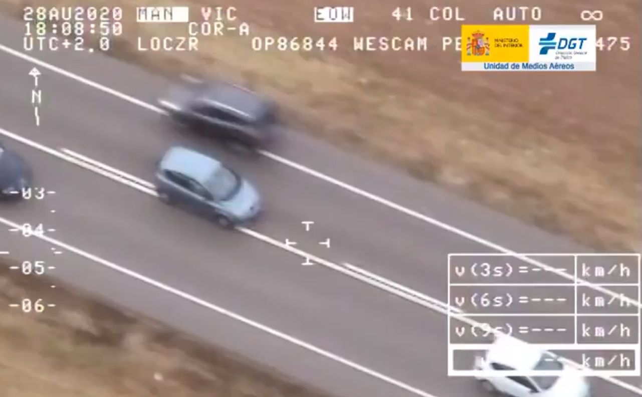 Las multas de la DGT por exceso de velocidad deben ir acompañadas de 2 fotografías