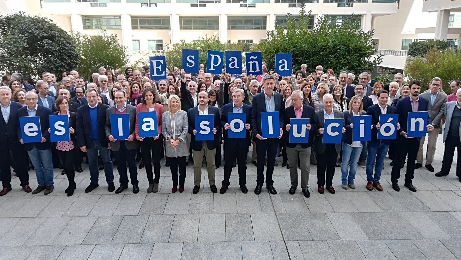 'España es la solución', el lema del PP para las elecciones del 21-D