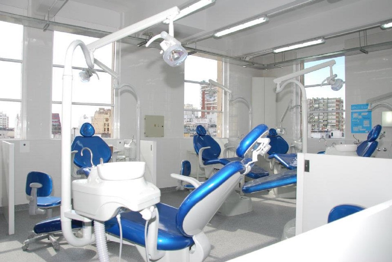 Weston Hill invertirá 25 M€ para abrir 86 clínicas odontológicas en Catalunya