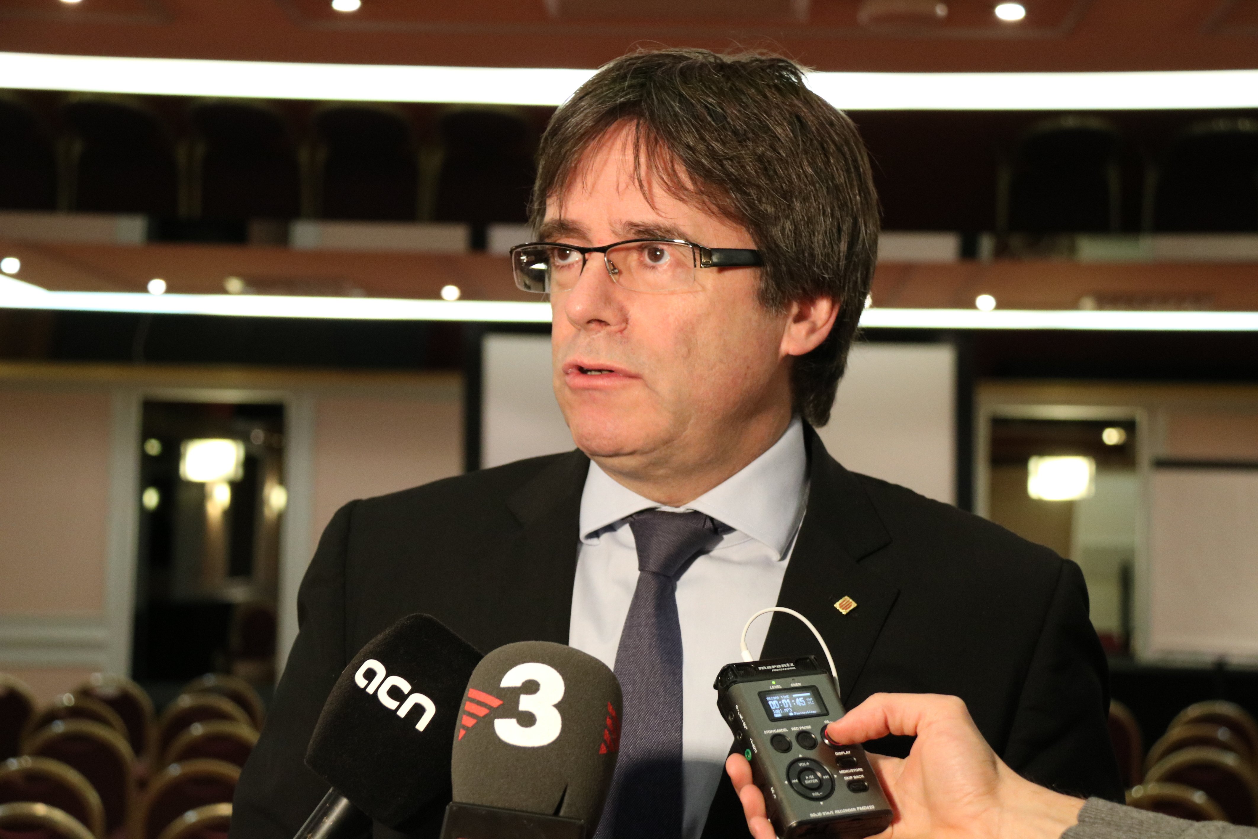 Puigdemont acusa al PSC de ser "cómplice" del "espolio del patrimonio cultural" de Sijena