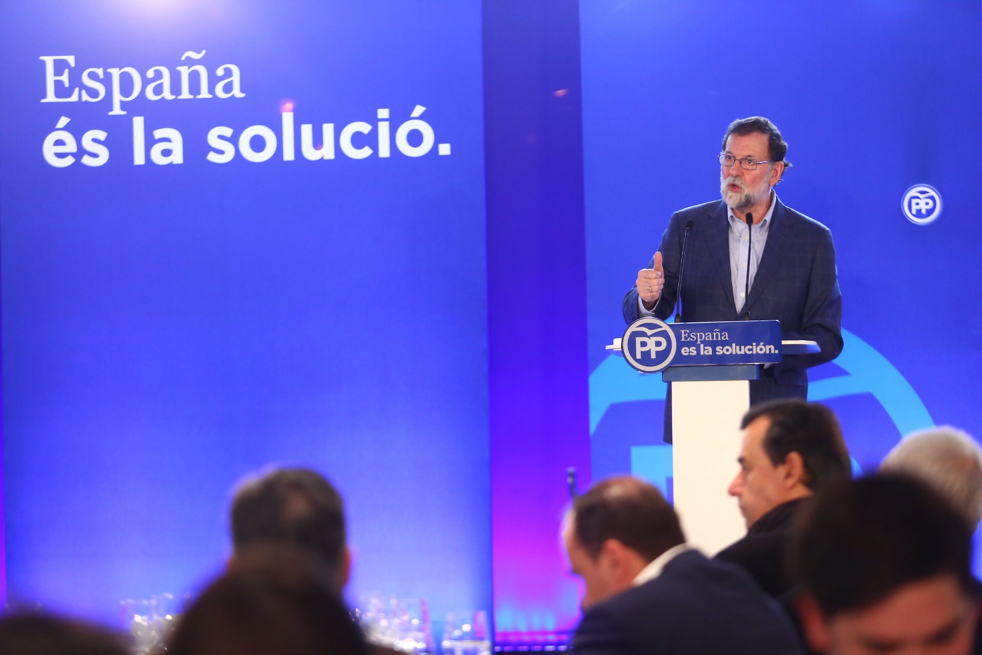Rajoy se vanagloria del 155 y erige Albiol como "un valor seguro" para el 21-D