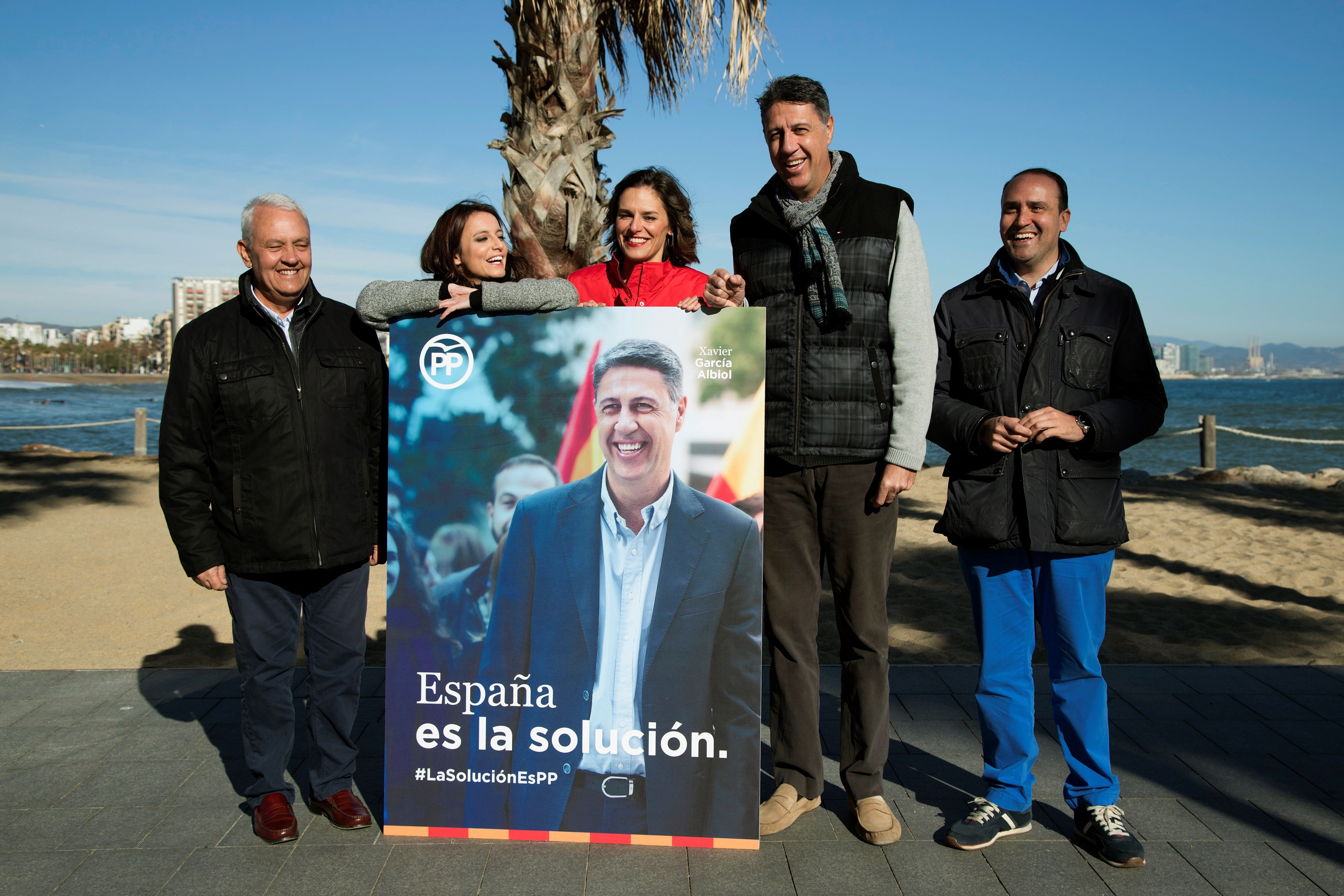 Albiol carrega contra Cs i es reivindica com a solució davant els "aventurers"