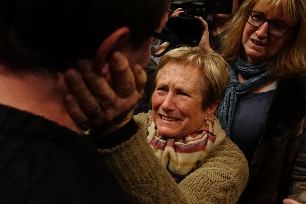 ABRAÇADA MUNDO FAMILIARS CAMPANYA ERC - ROBERTO LAZARO