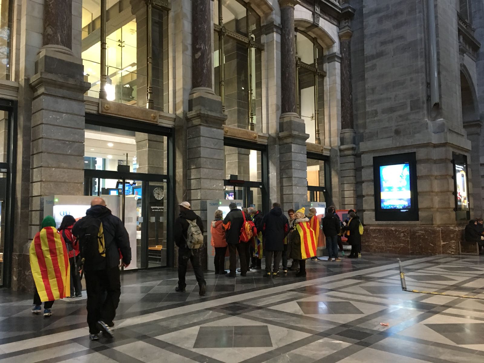 Los trenes holandeses y belgas hoy hablan catalán