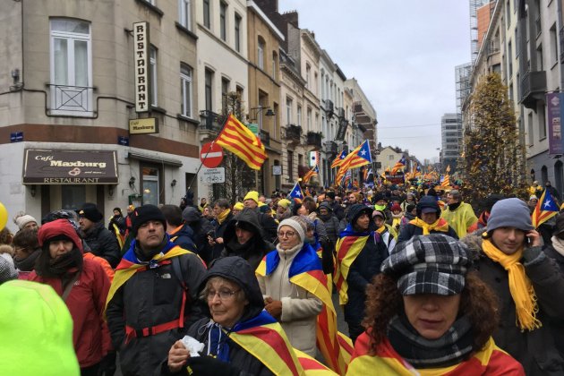 estelades brusselles   carlota camps