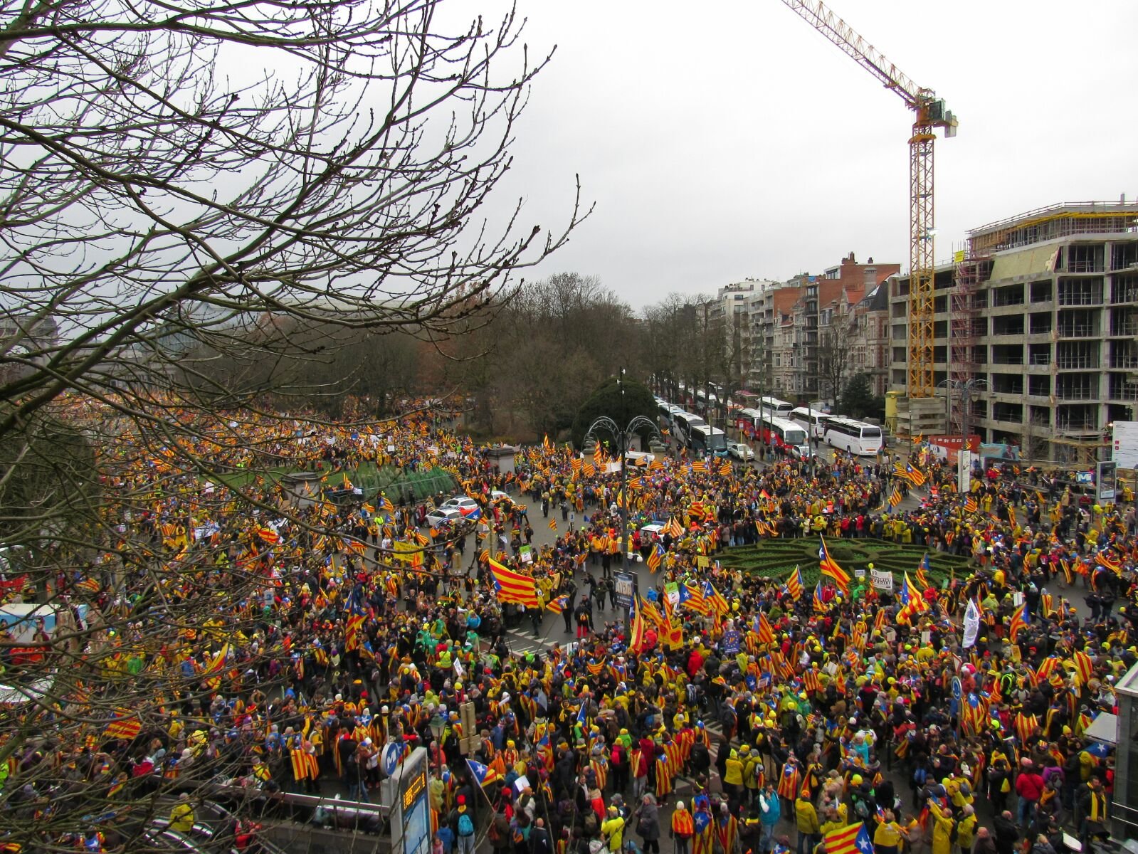 Reuters eleva la cifra de manifestantes catalanes a 50.000