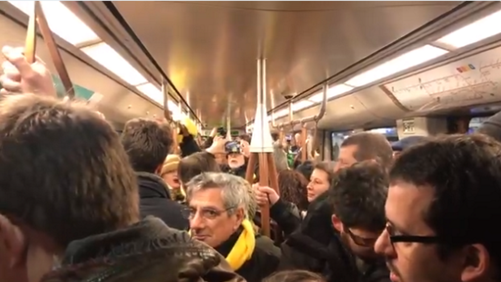 'Els Segadors' ressonen al metro de Brussel·les