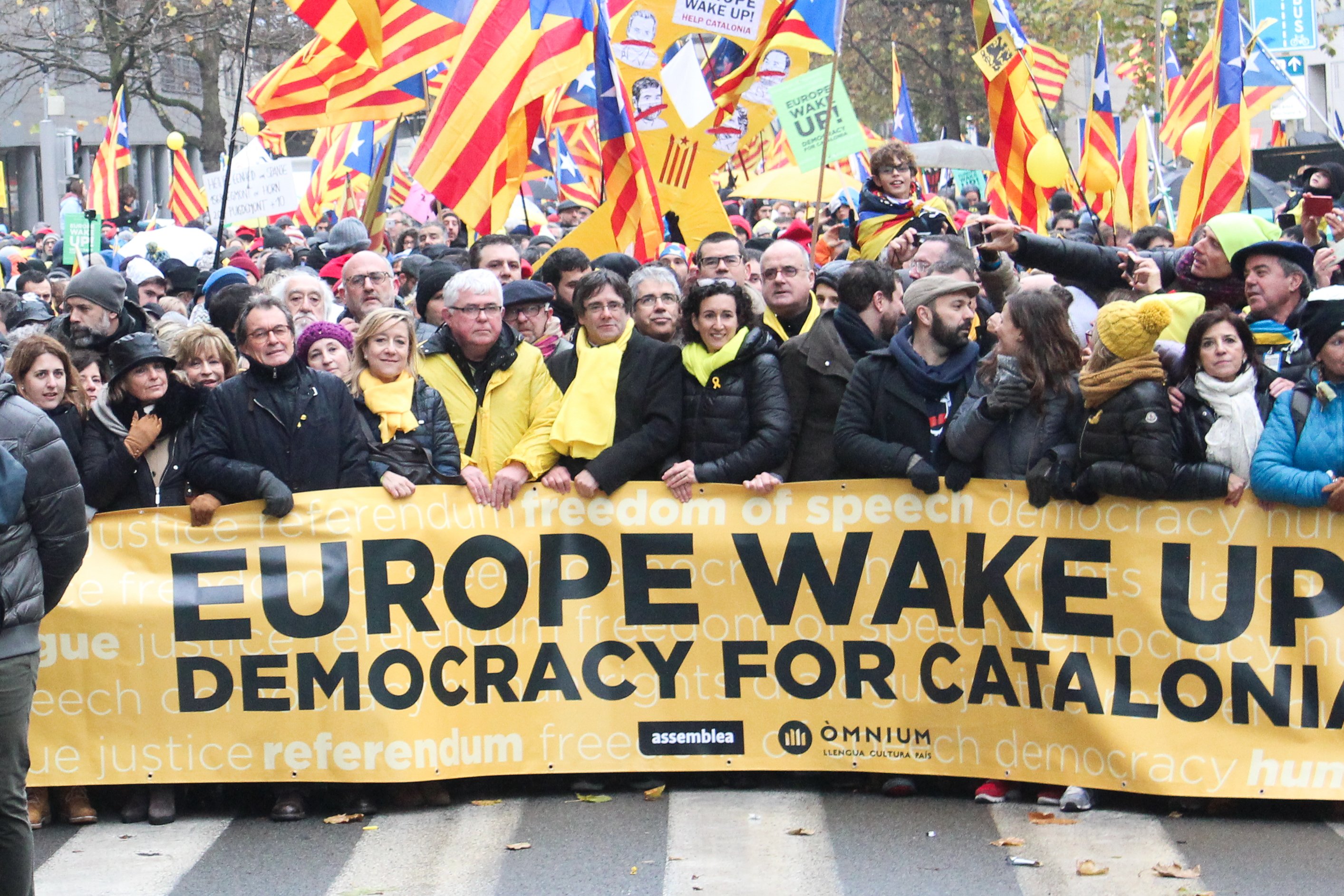 El independentismo se vuelca (separado) con las europeas para poner el Estado contra las cuerdas