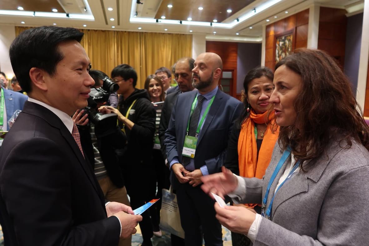 Conesa defensa a la Xina la força dels governs locals