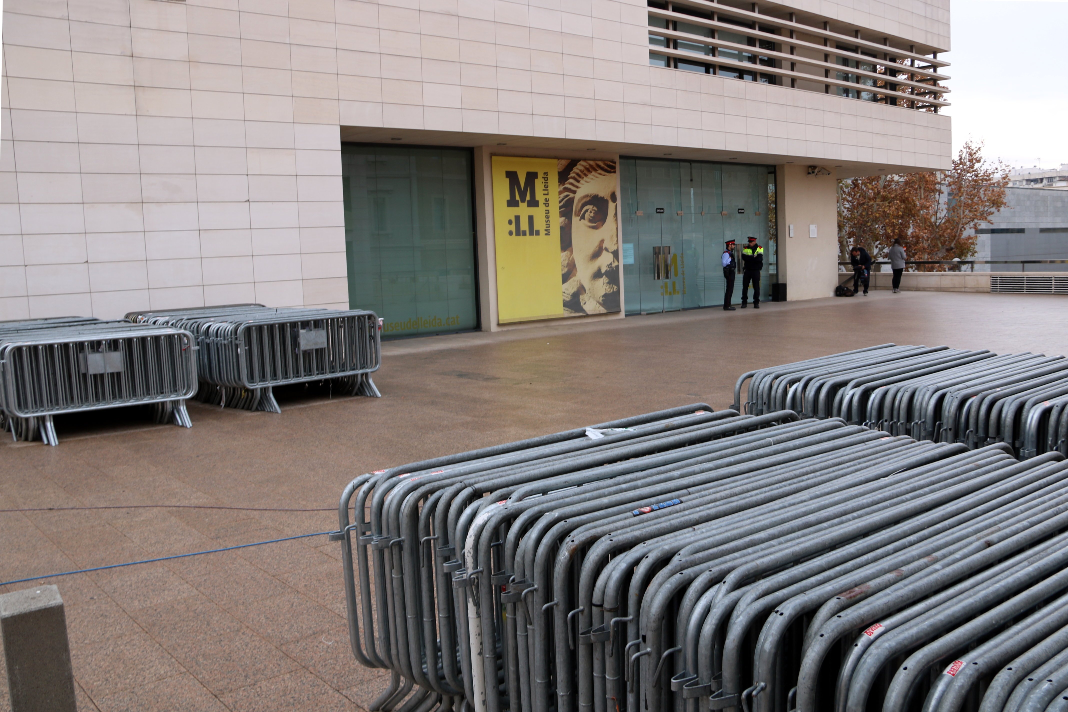 Posen tanques a Lleida per facilitar el trasllat de les obres de Sixena