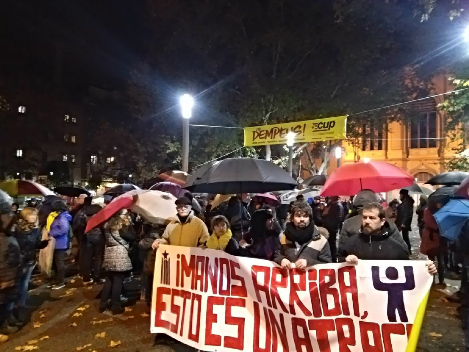 Concentración en Lleida para impedir el traslado de las obras de Sijena