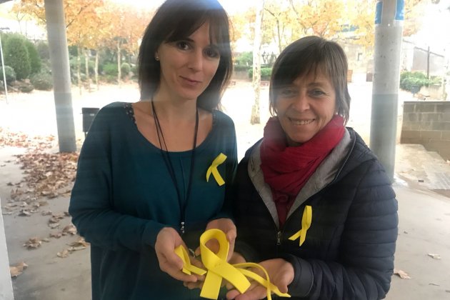 Lacito amarillo revisor Bruselas - El Nacional