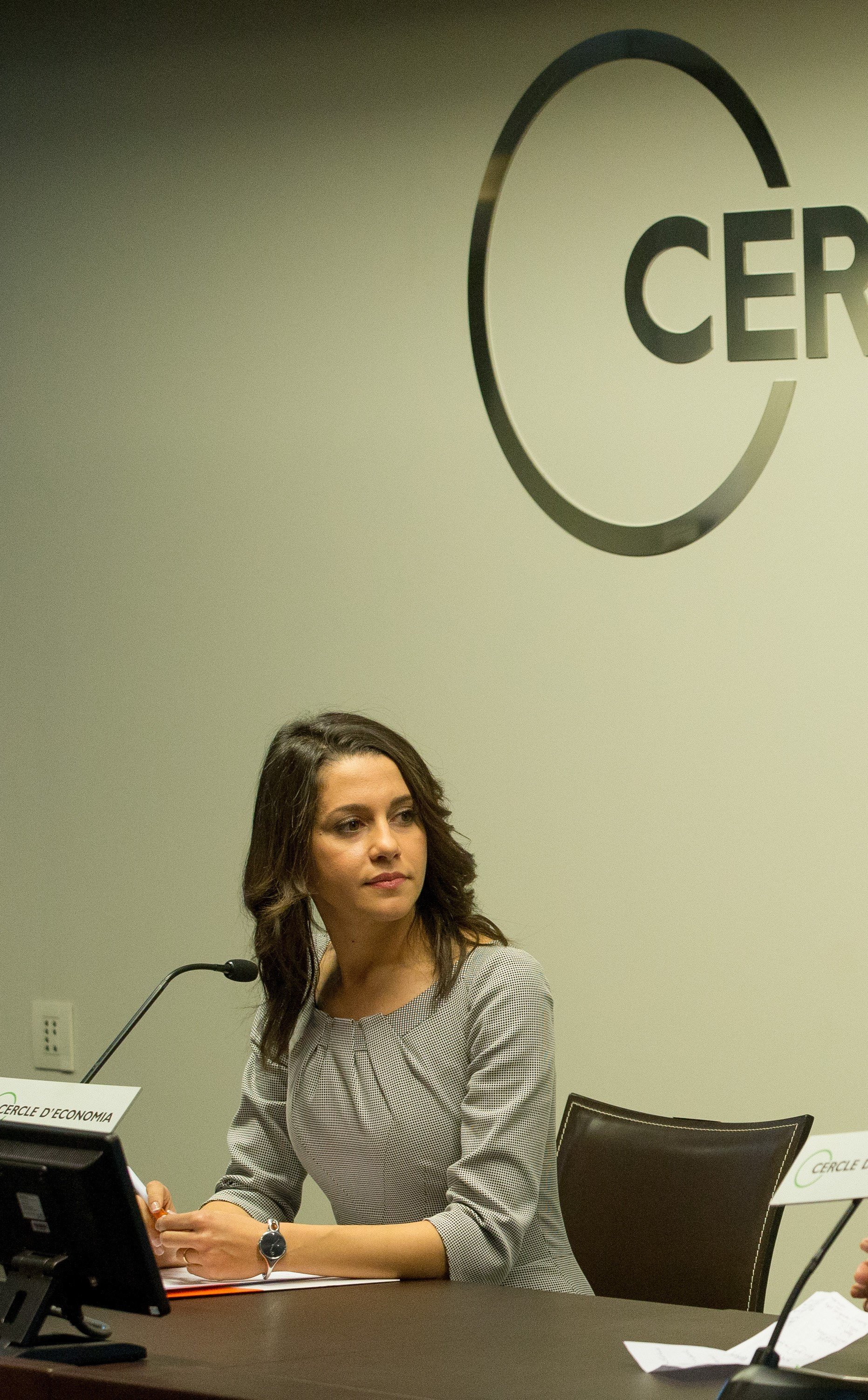 Condenan a cuatro meses de prisión a la mujer que deseó la violación de Arrimadas