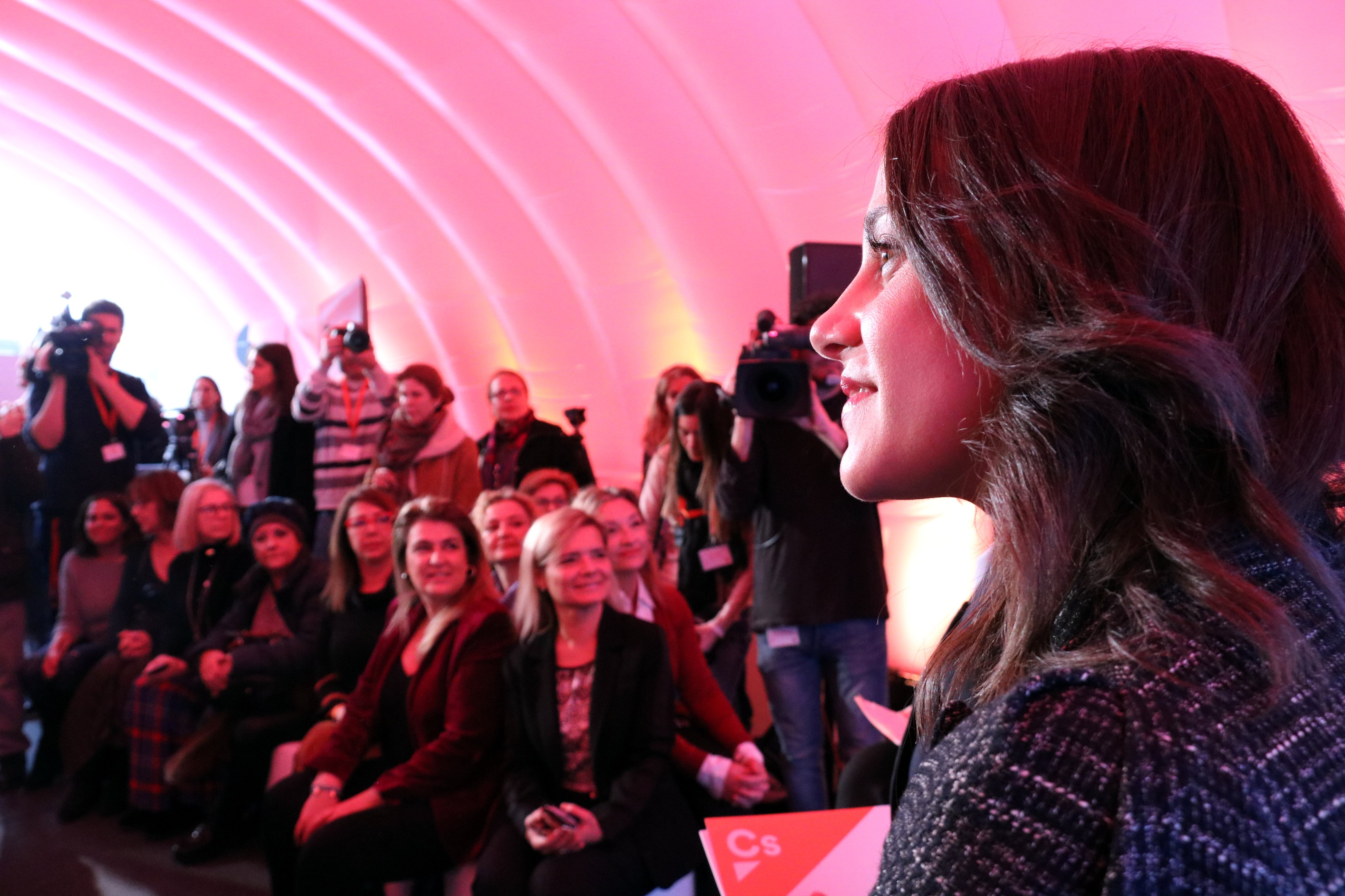 Arrimadas: ''Estan pensant en fer tripartits i se'm posen els pèls de punta''