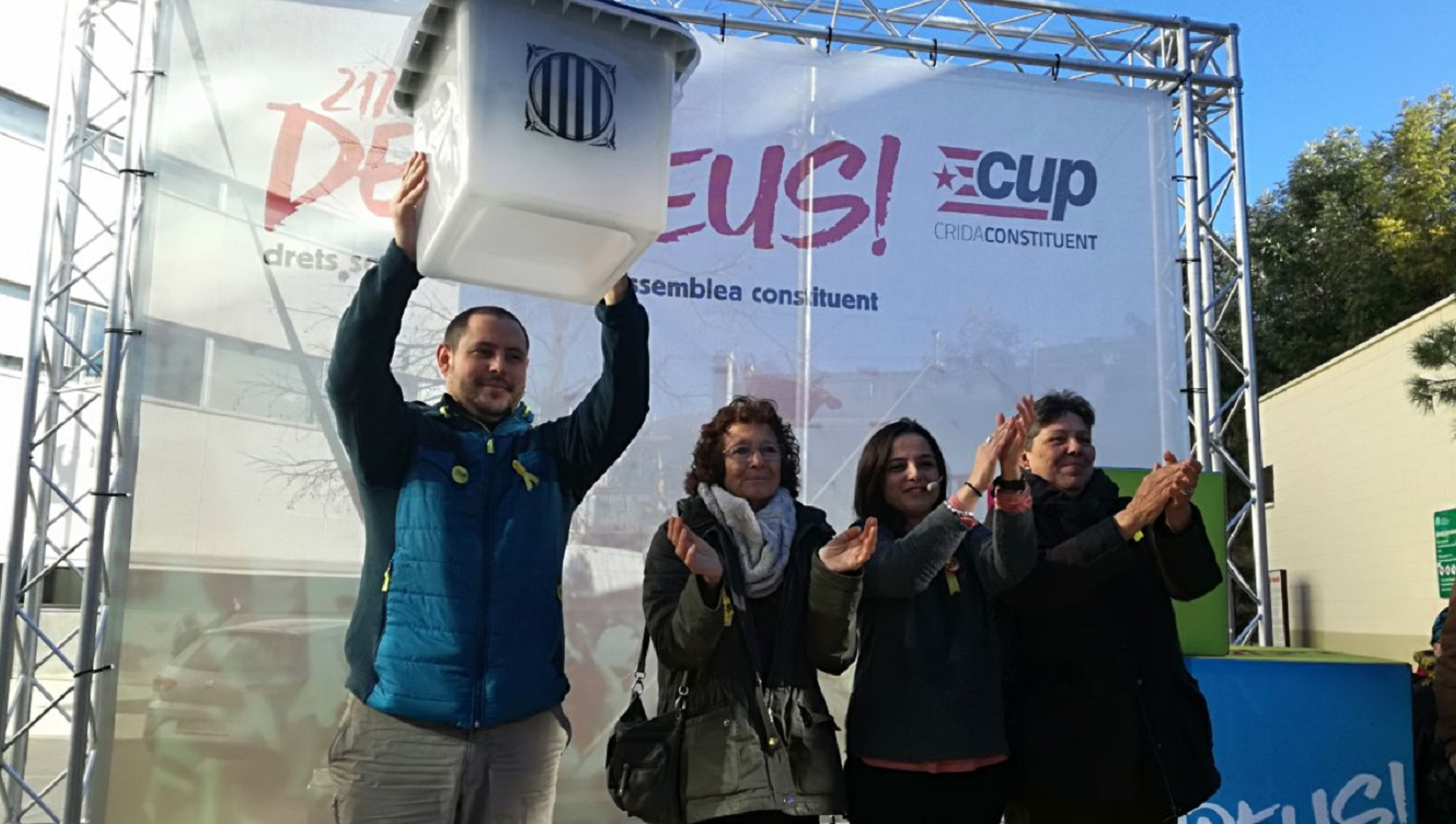 La CUP apel·la a la Catalunya “mestissa” i titlla de “terrorisme” el bloc del 155