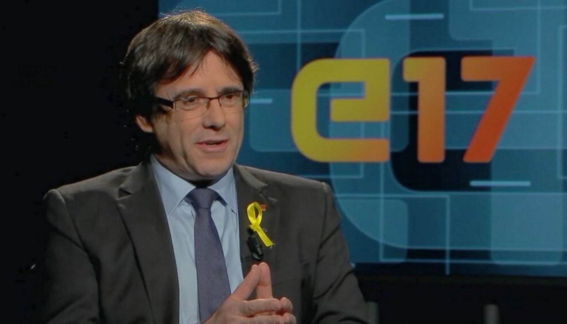 Puigdemont: "El 21-D ha de quedar clar que Rajoy no pot posar i treure presidents"