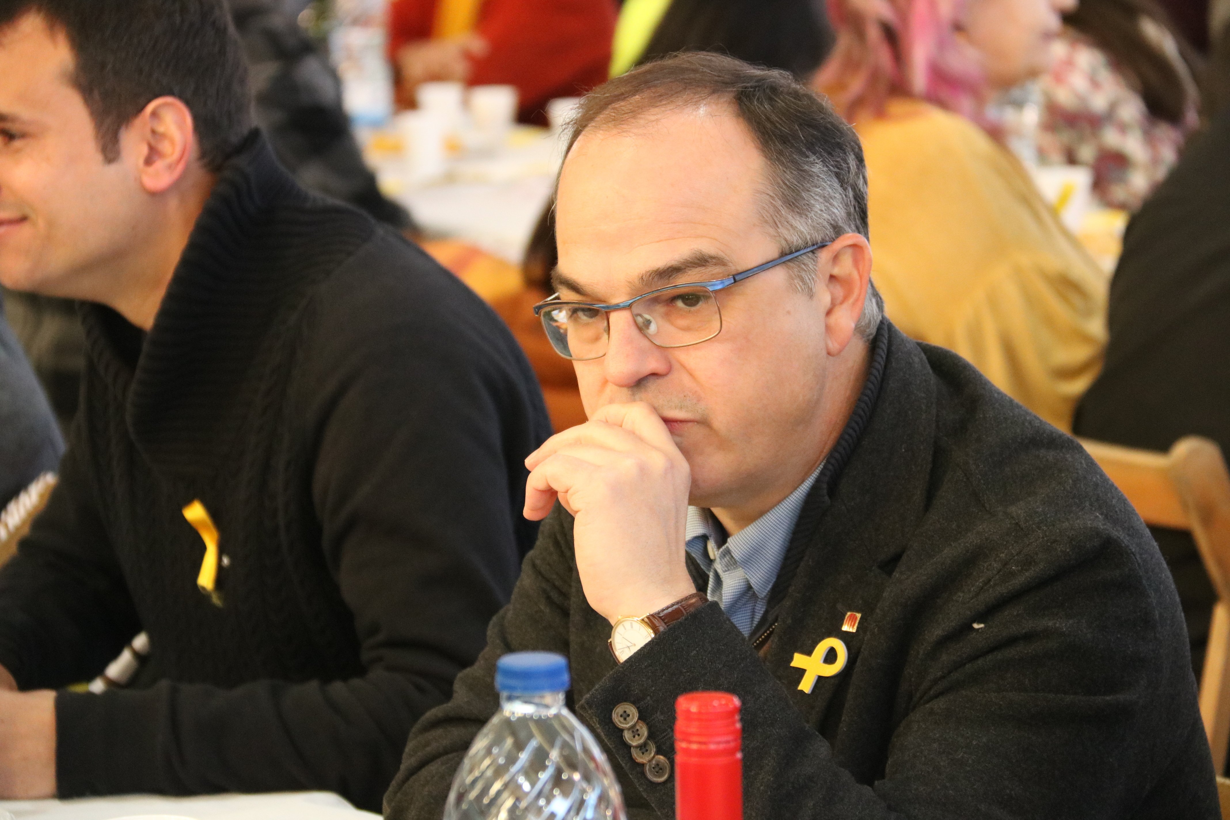 Allau de mostres de solidaritat amb Jordi Turull