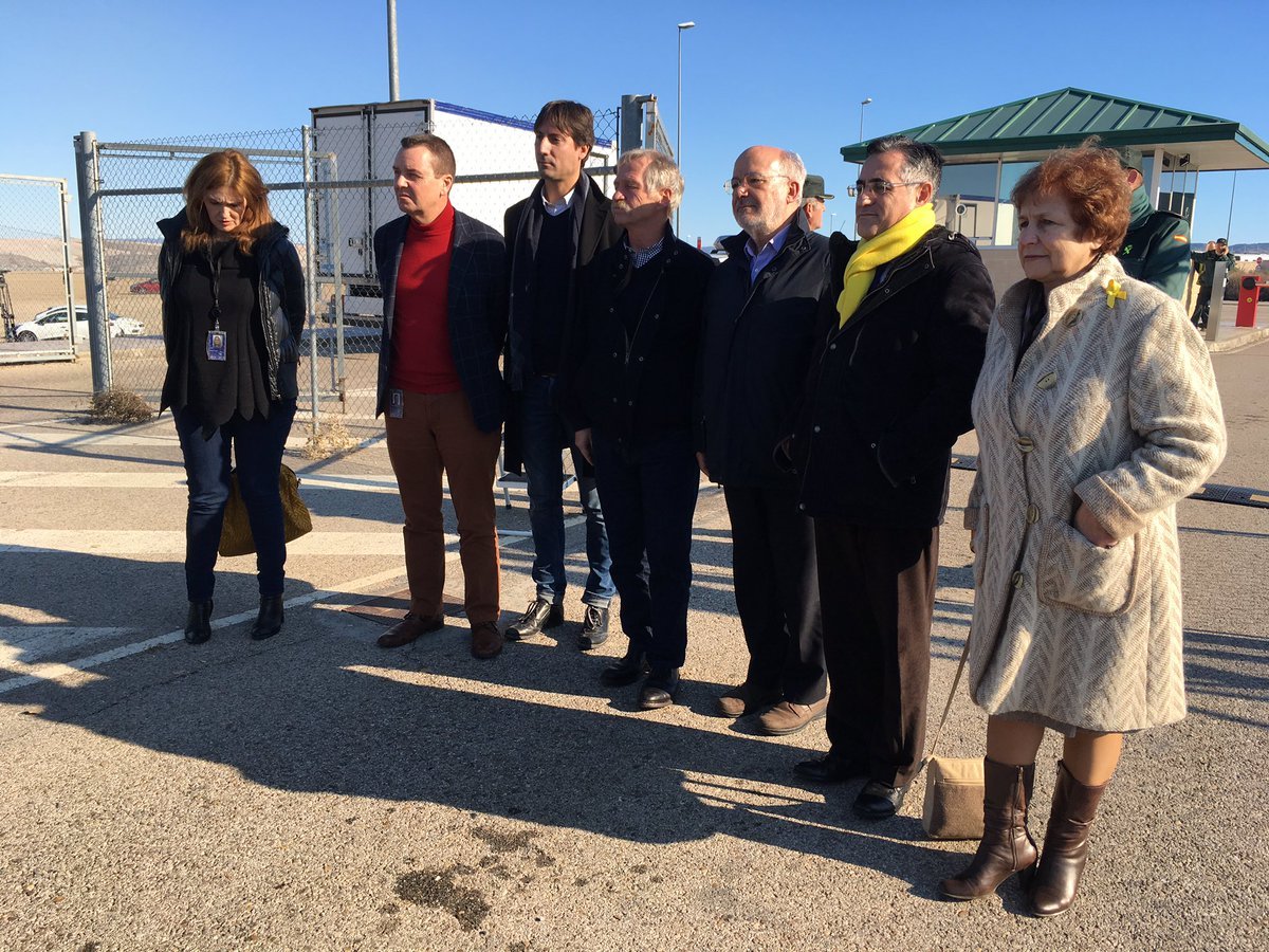 MEPs denounce not being allowed to visit Catalan prisoners outside their prison