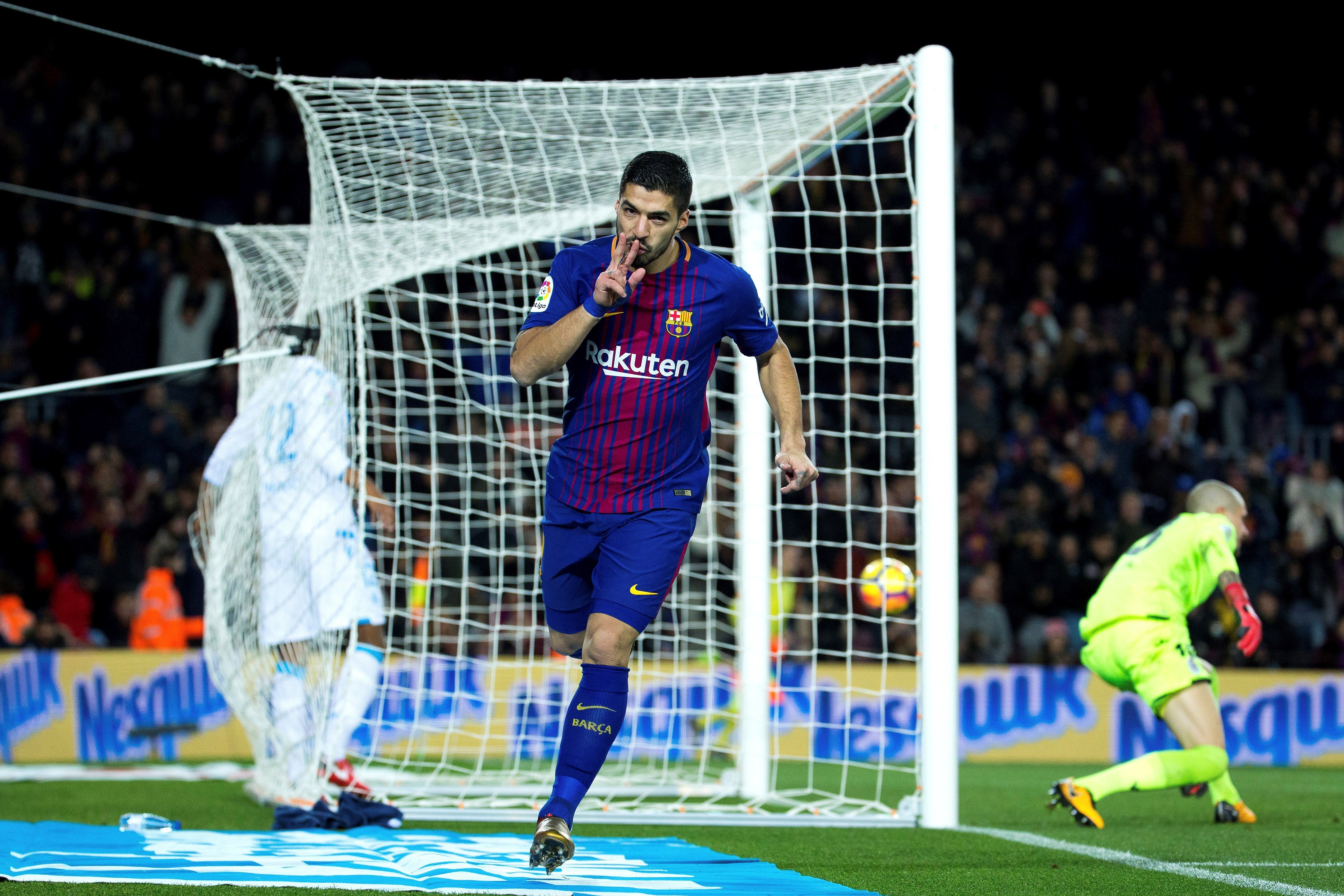 Luis Suárez marca su gol 400 en el Clásico