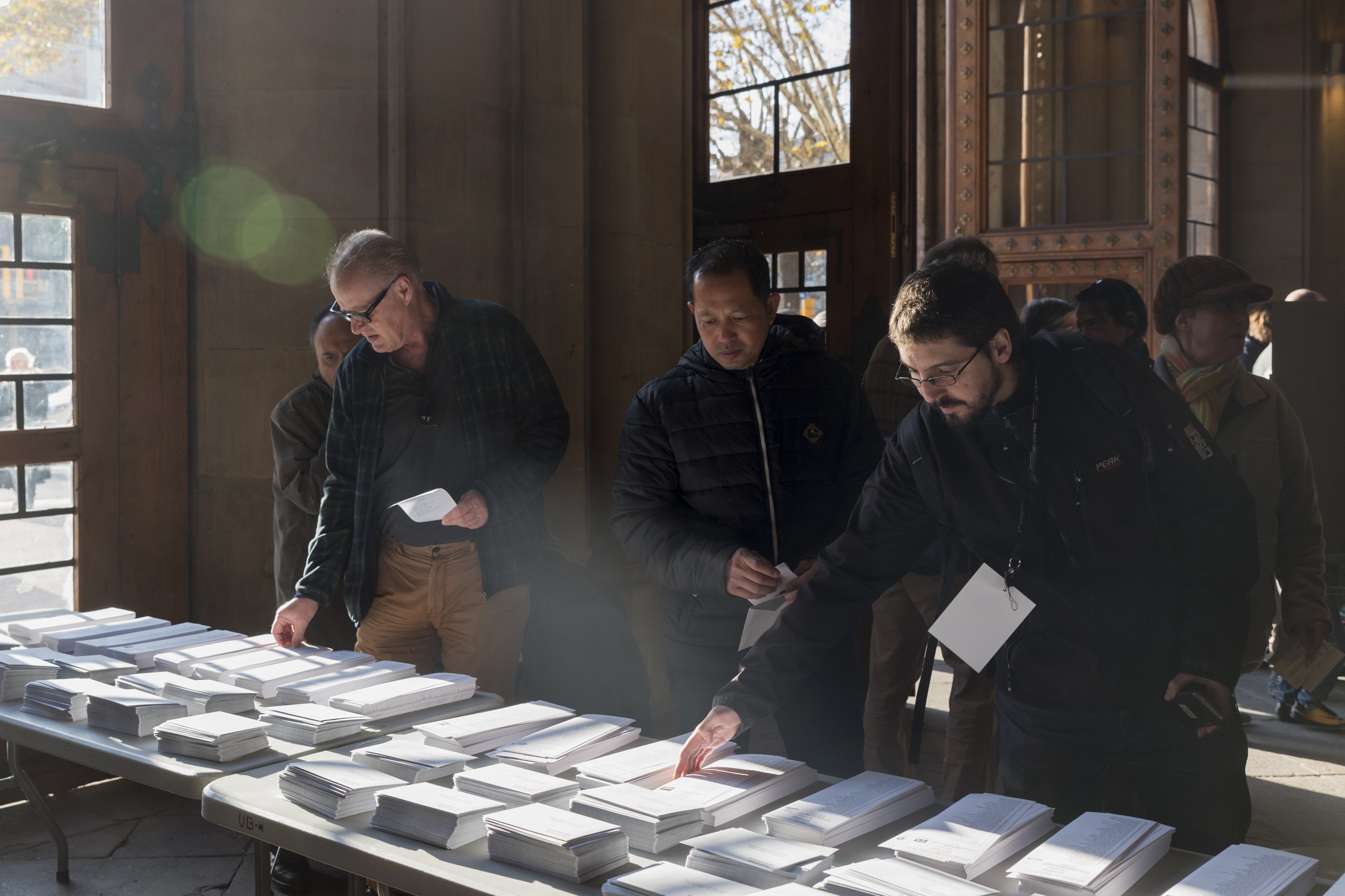 Nova sospita de tupinada de Cs a una mesa de Reus