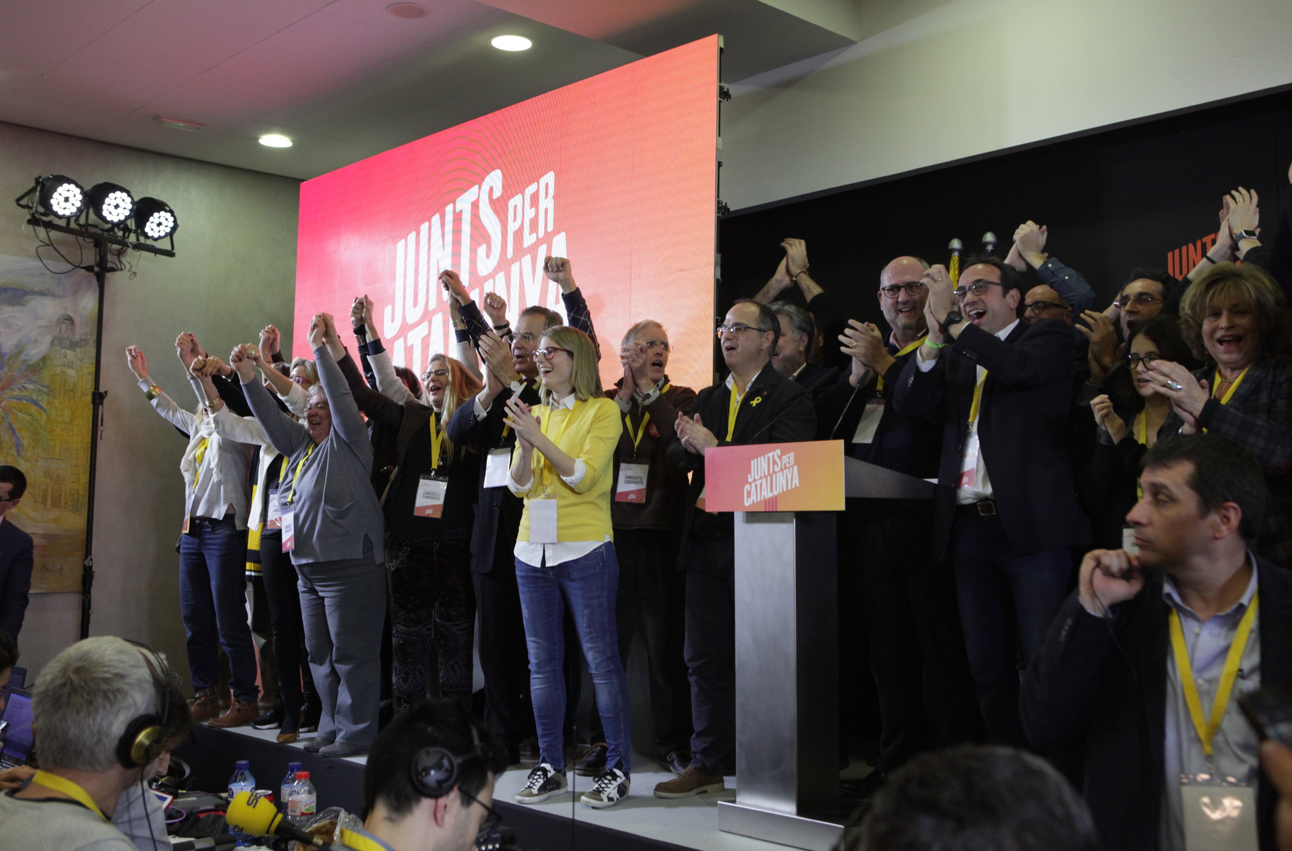 Puigdemont: "La República Catalana ha ganado a la monarquía del 155"