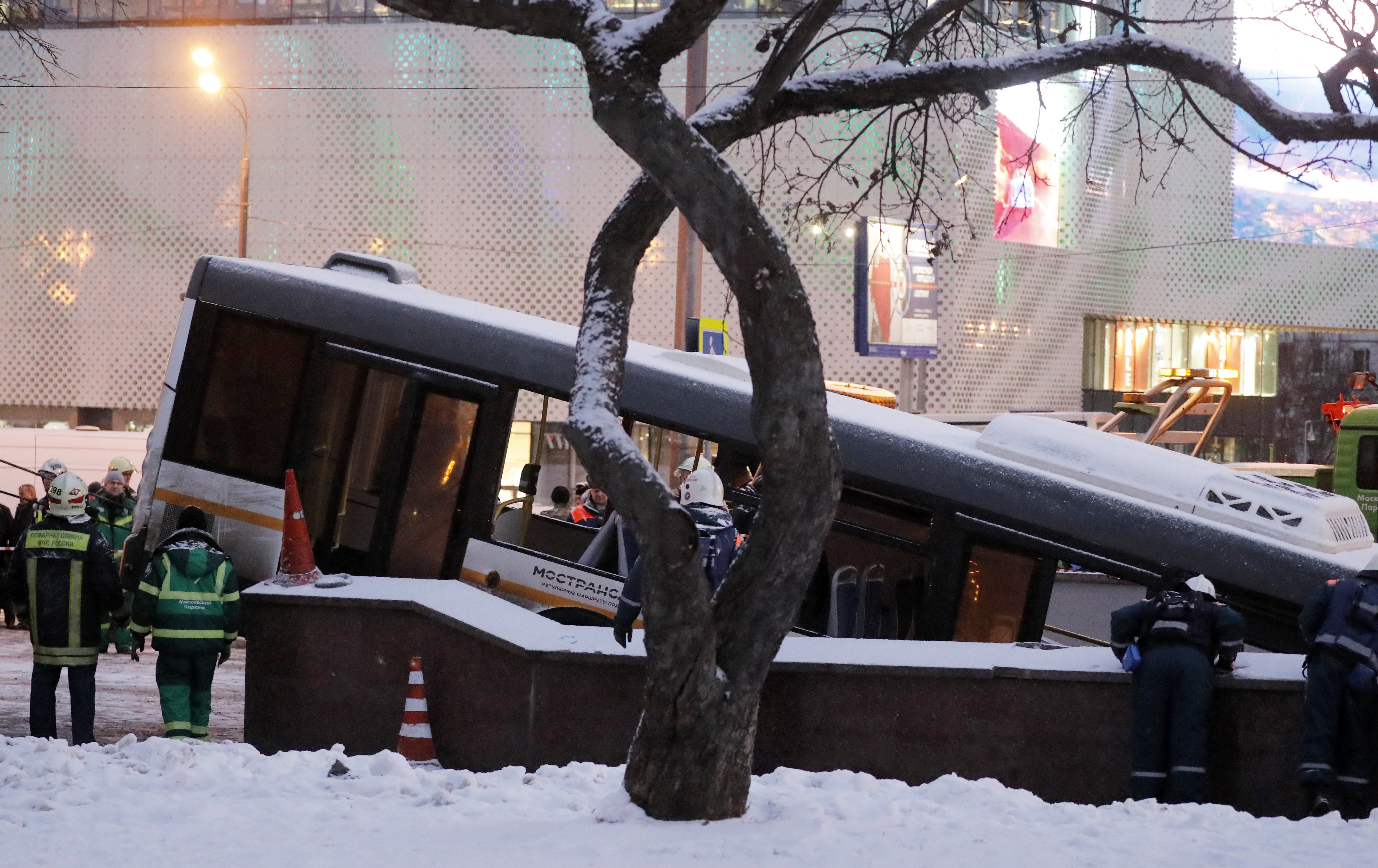 Almenys 5 vianants moren atropellats per un autobús en una vorera a Moscou