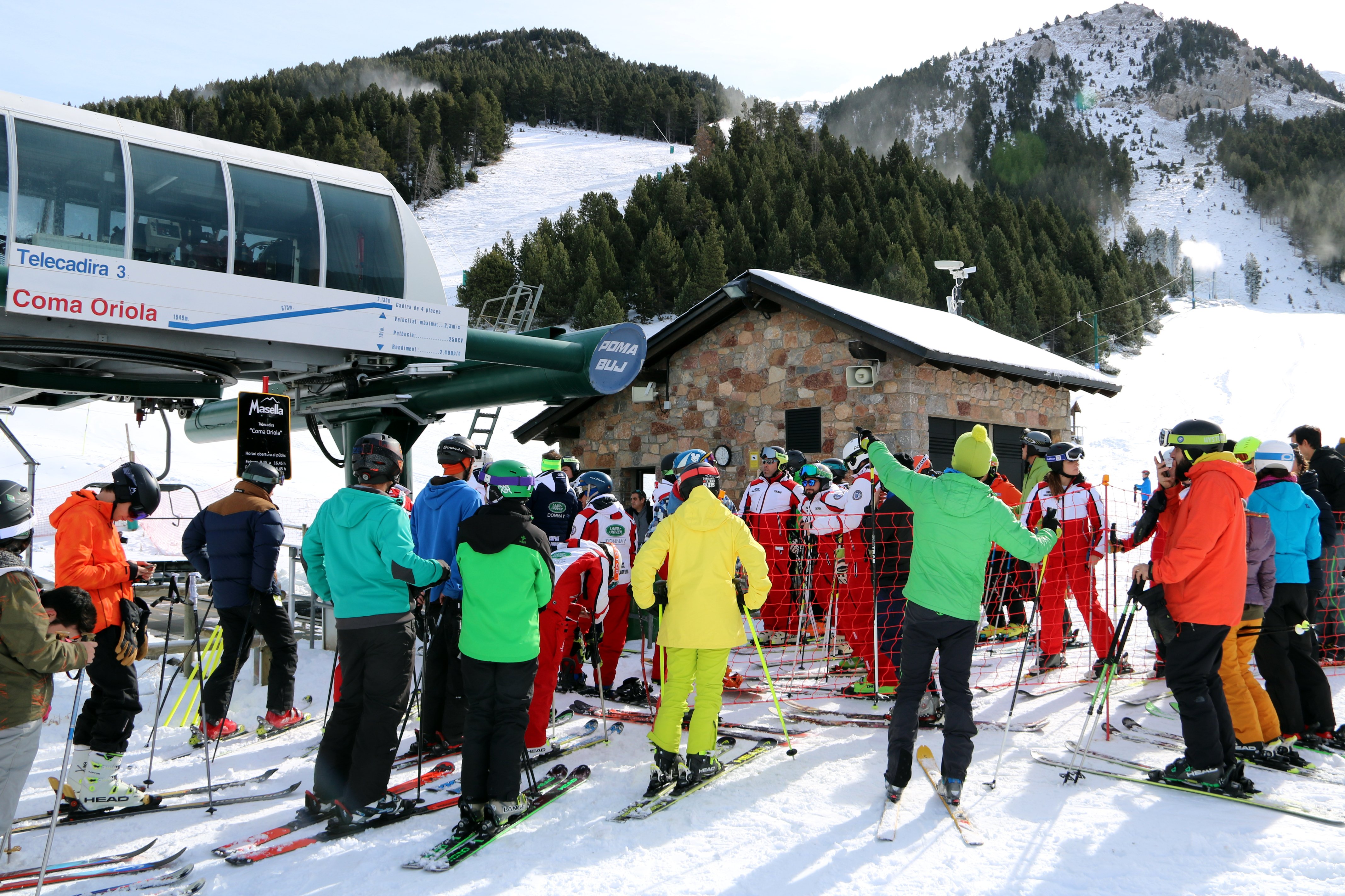 Los Pirineos y la Costa Daurada cierran las fiestas con una alta ocupación