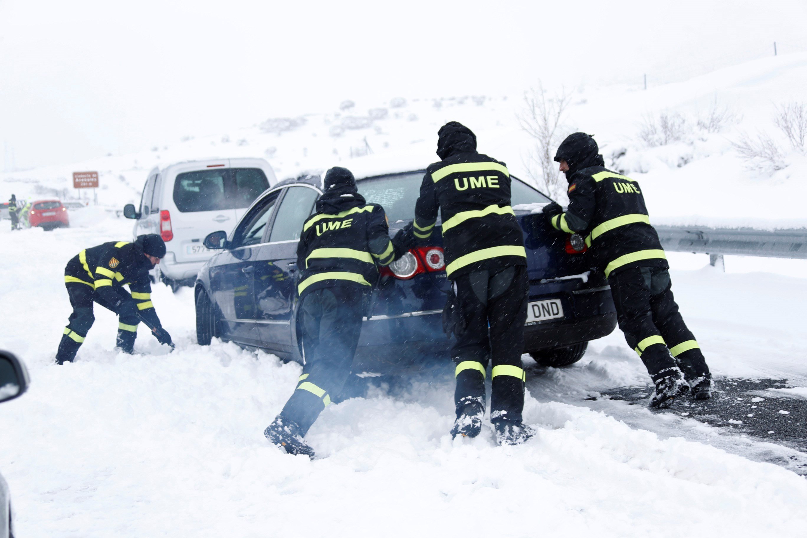 La tormenta de nieve se transforma en tormenta política contra el Gobierno español