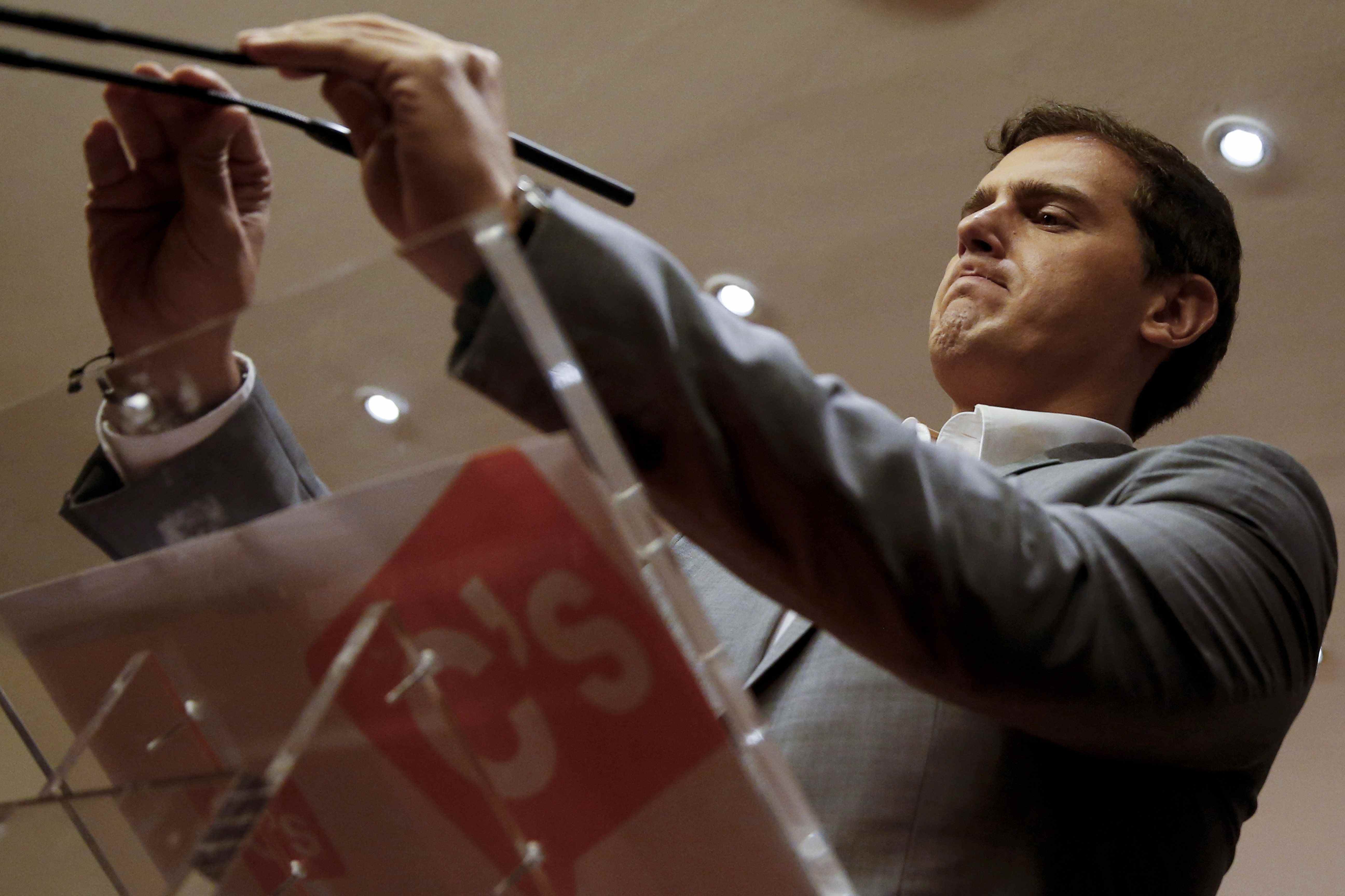La batalla electoral en el País Vasco reabre la herida entre PP y C's
