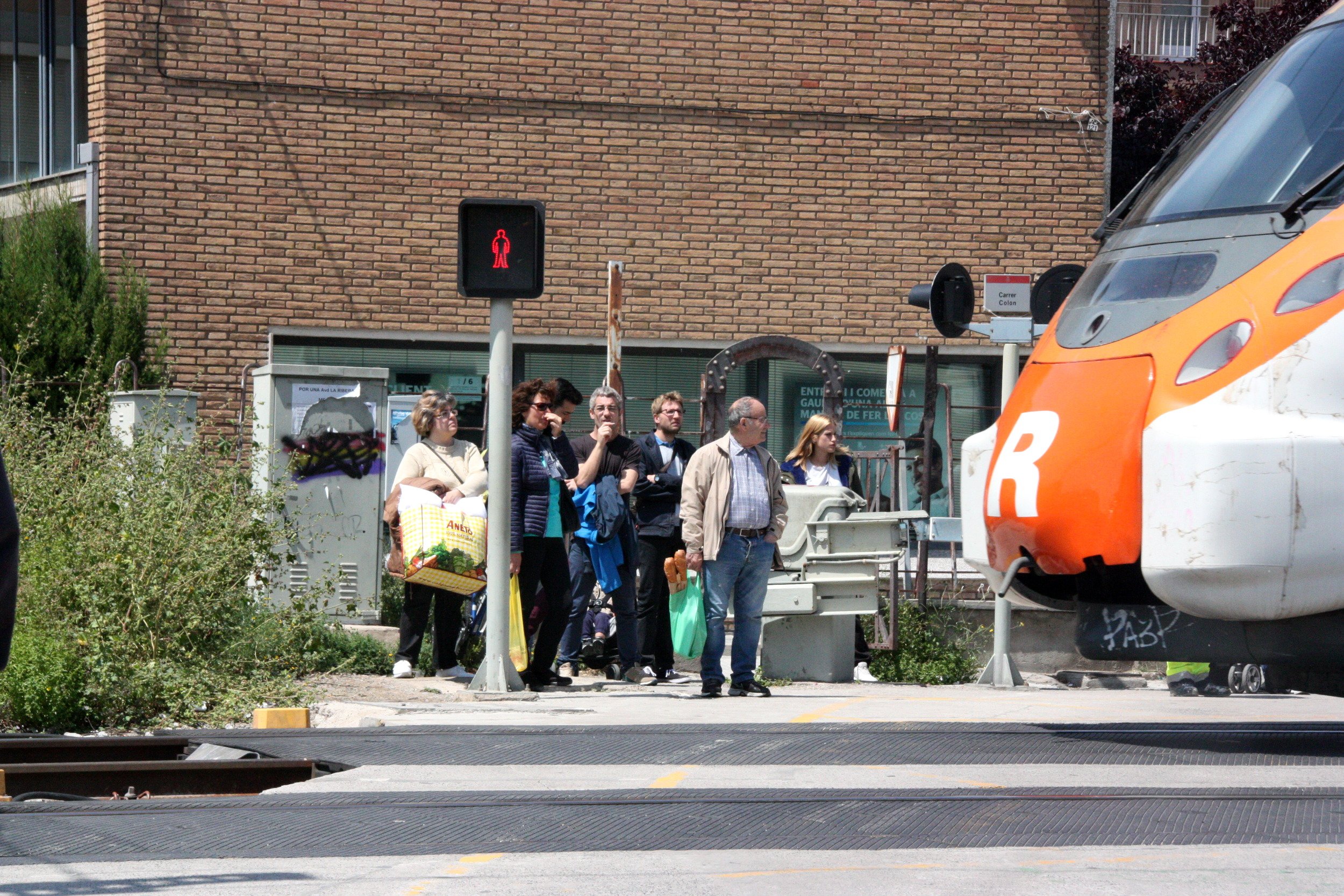 Adjudicada la redacció de l'estudi i els projectes per soterrar el tren a Montcada