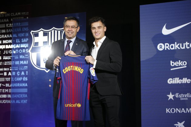 Presentación philippe Coutinho - Sergi Alcàzar