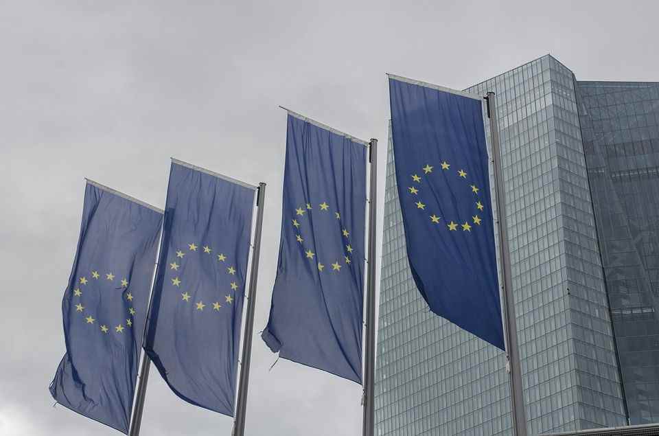 La UE intercanviarà informació per controlar les multinacionals