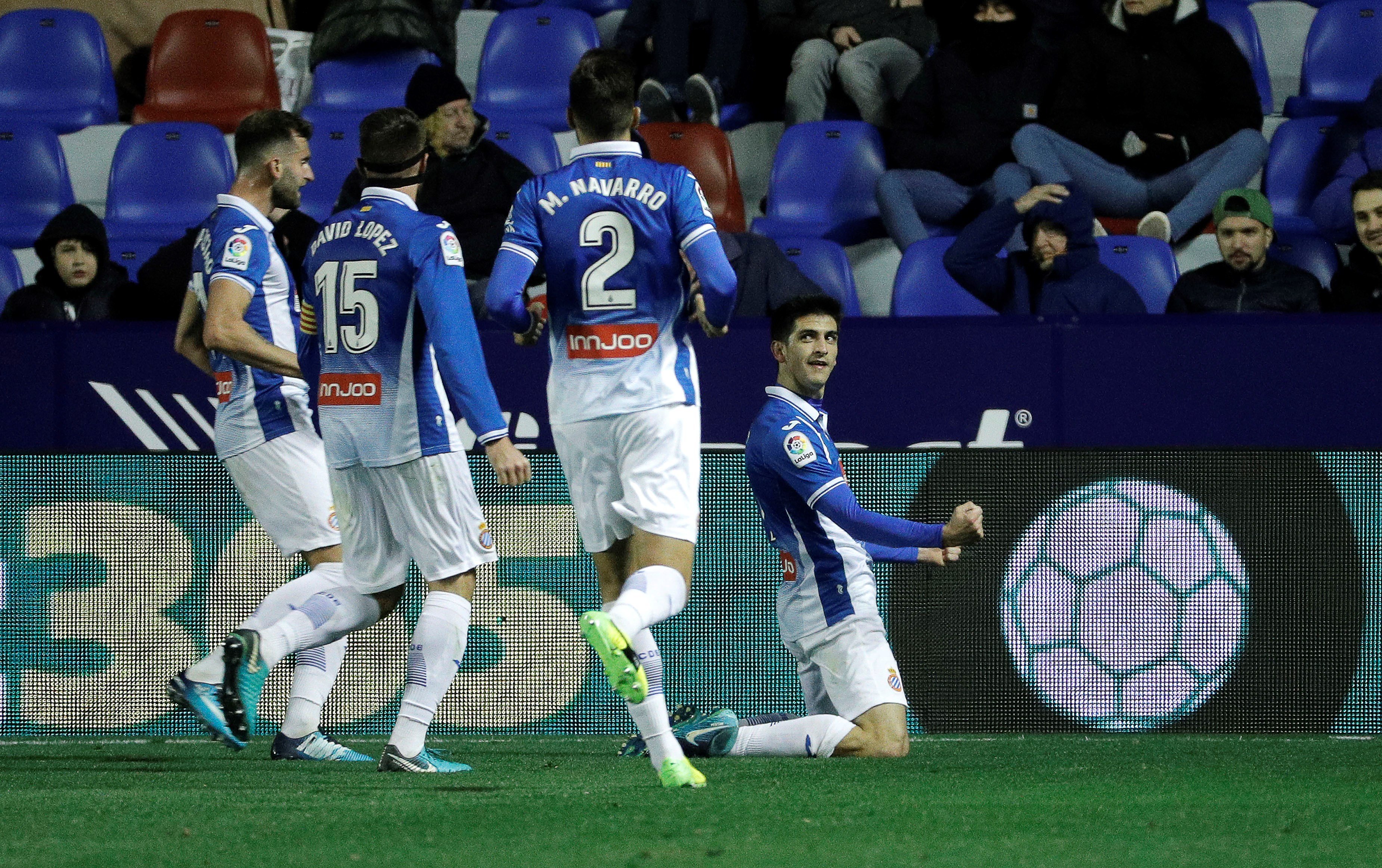 Remontada de orgullo para estar en los cuartos de final de la Copa (0-2)