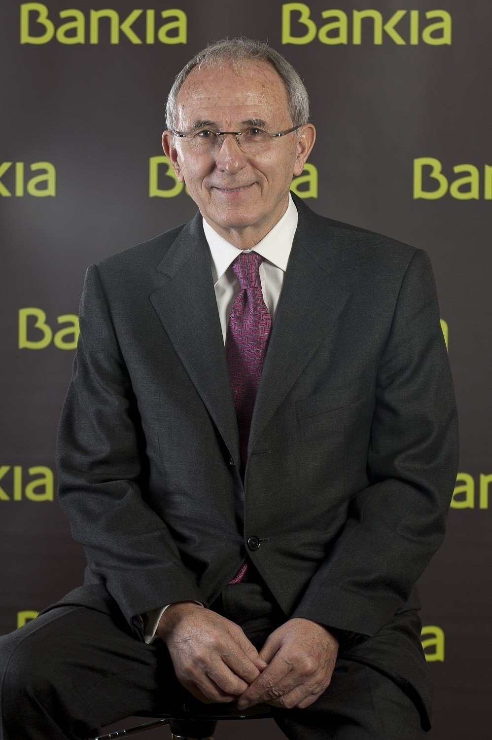 Sigue la cadena de muertes de investigados por corrupción: muere un exvicepresidente de Bankia
