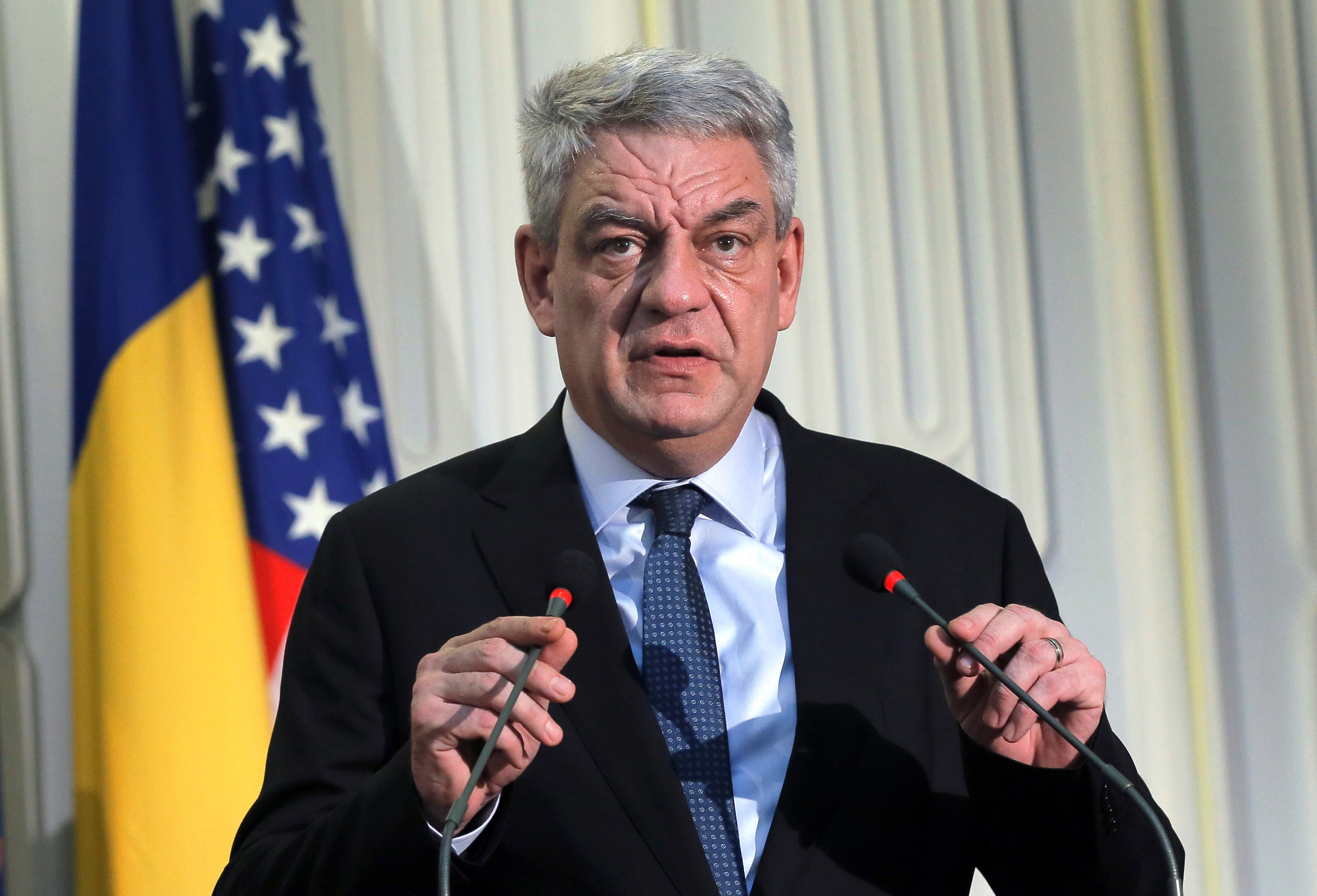 Dimite el primer ministro rumano tras perder el apoyo de su propio partido