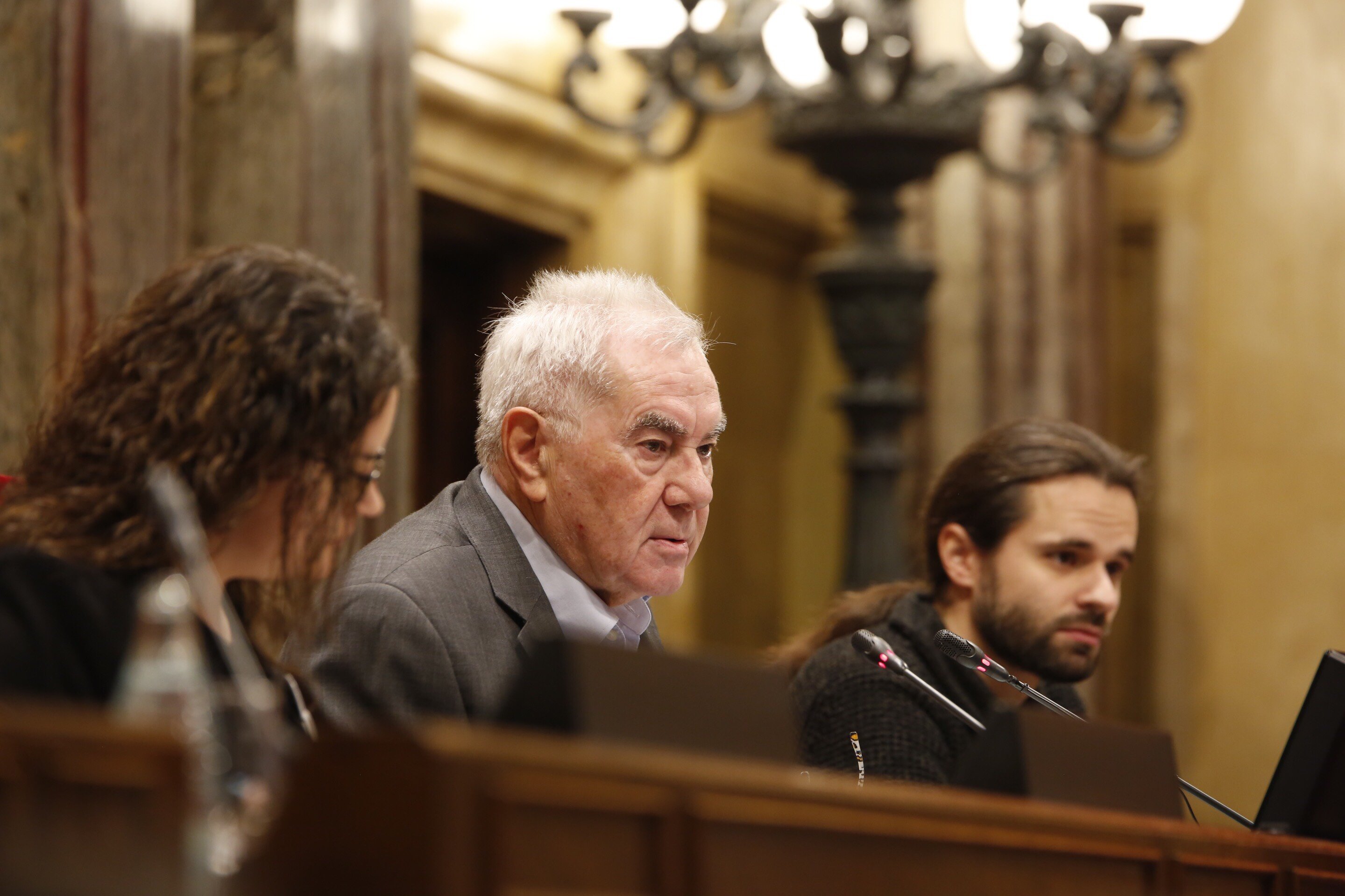 Ernest Maragall recorda l'absència dels presos i els exiliats en la constitució del Parlament