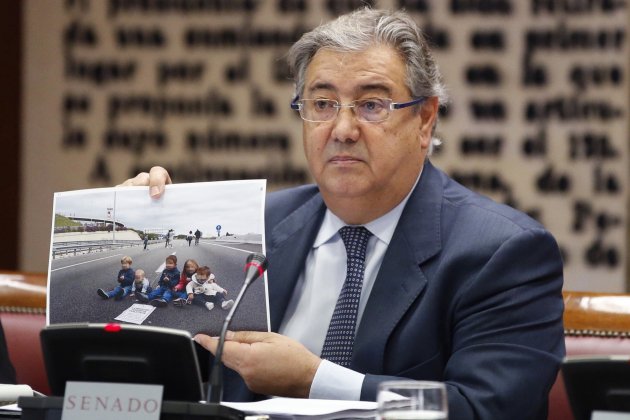 ZOIDO COMISSIO REFERENDUM 1 O EFE 1 ZOIDO COMISSIO REFERENDUM 1 O EFE 1