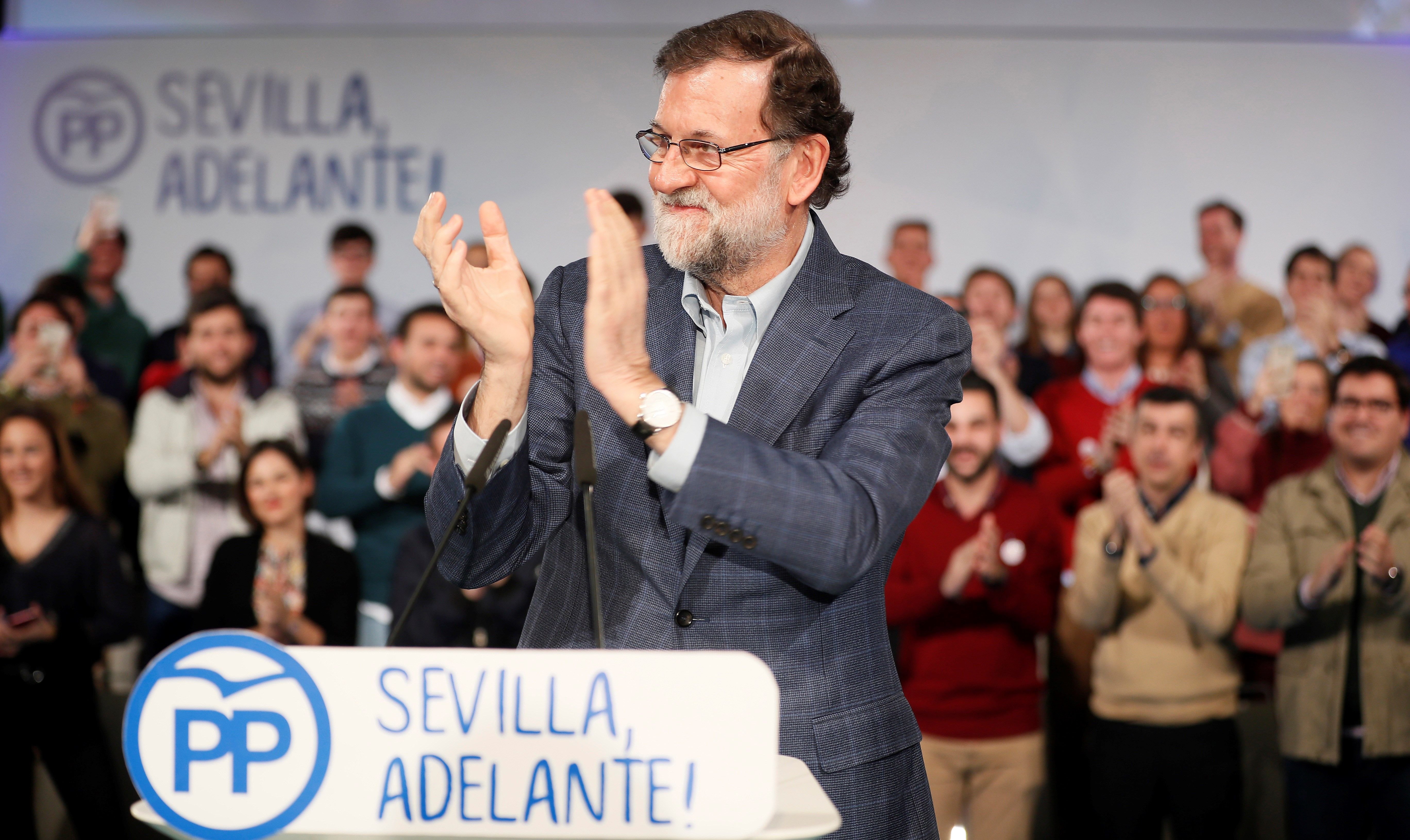 Rajoy torna a amenaçar amb el 155 si Puigdemont és investit