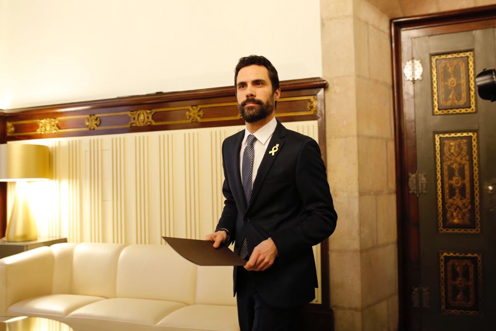 Torrent pagará de su bolsillo la visita a Puigdemont en Bruselas