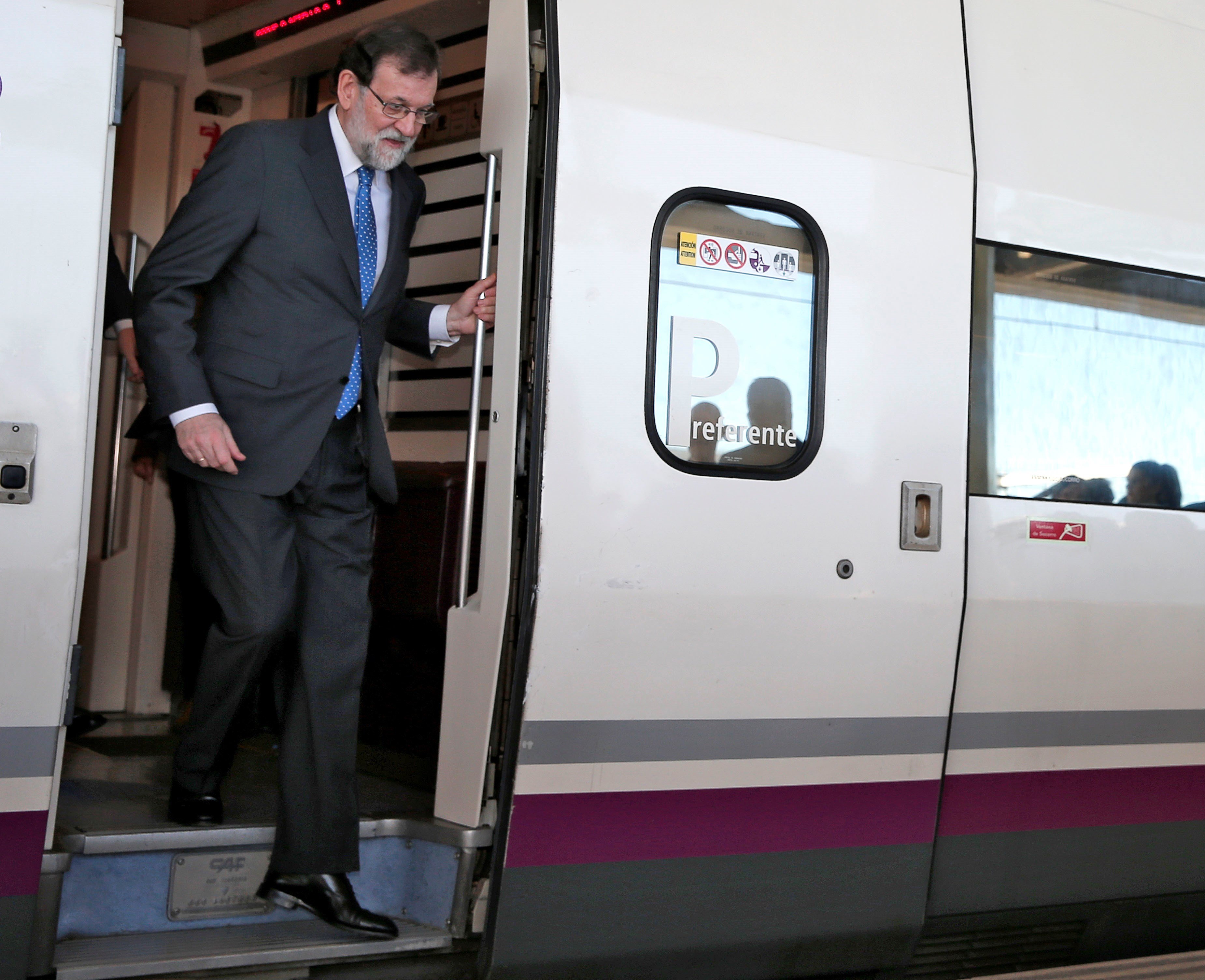 Inaugural high-speed train breaks down with Rajoy inside