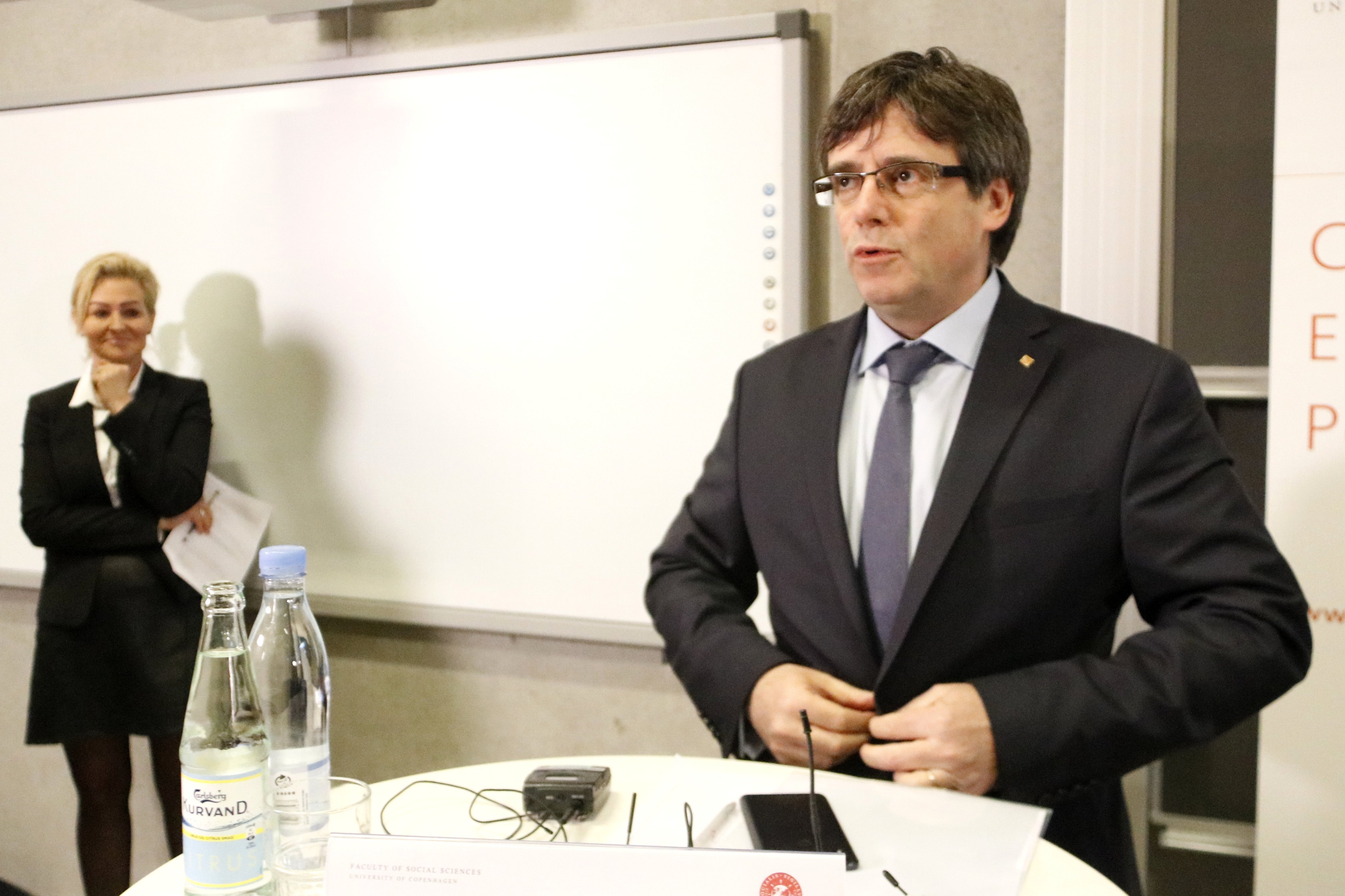 Puigdemont calls for an agreement to implement the Catalan republic