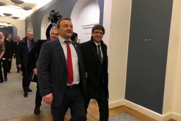 puigdemont dinamarca parlament lasalas puigdemont dinamarca parlament lasalas