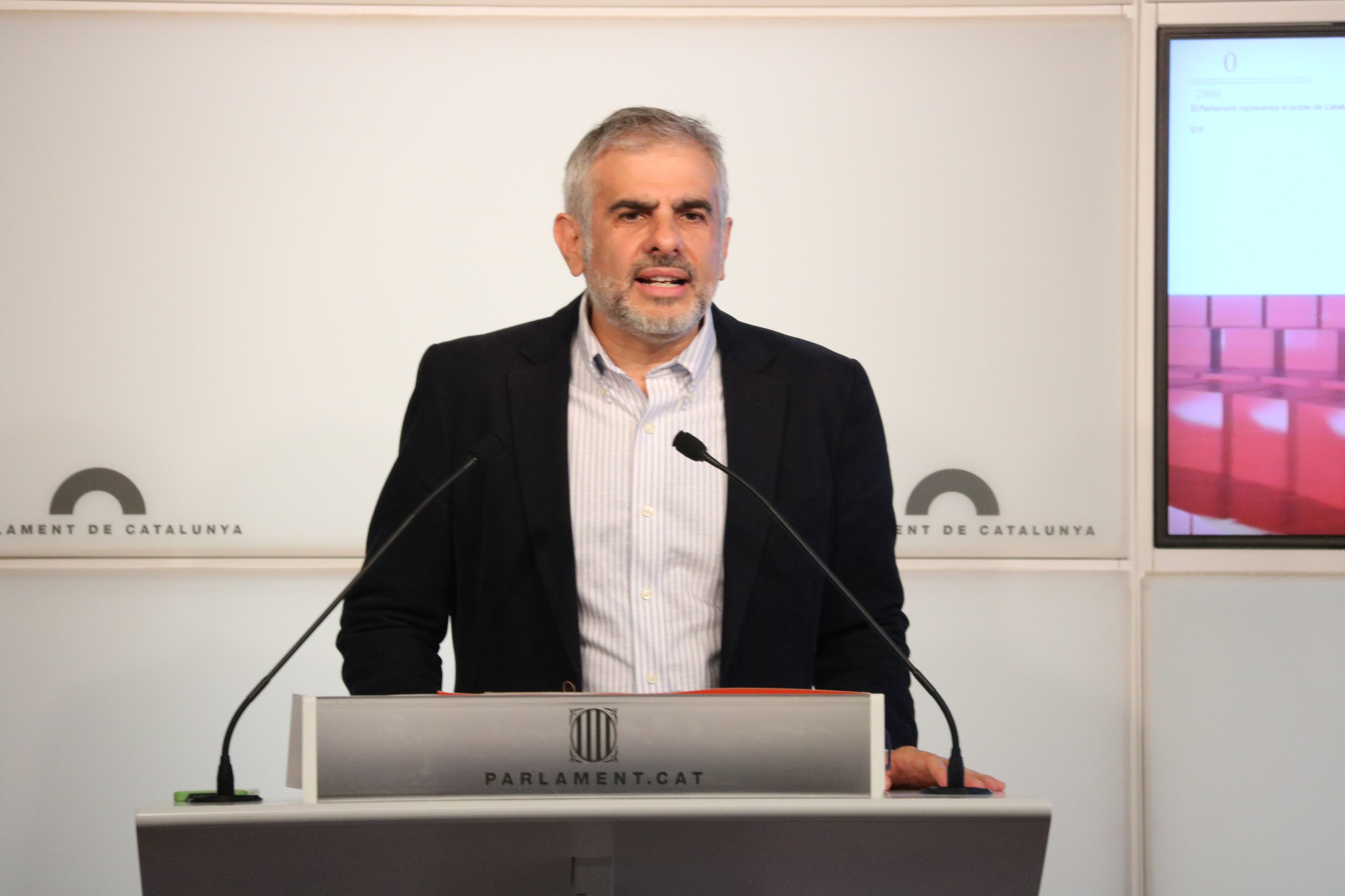 El unionismo denuncia "maniobras" de la Mesa y reclama a Torrent que rectifique