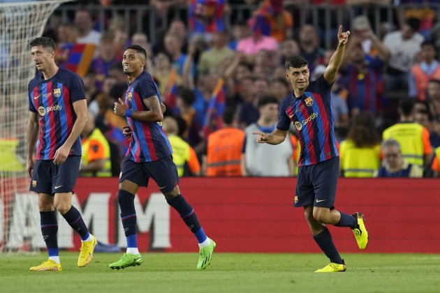 Celebracion gol Raphinha Lewandowski Pedri Gamper / Foto: EFE