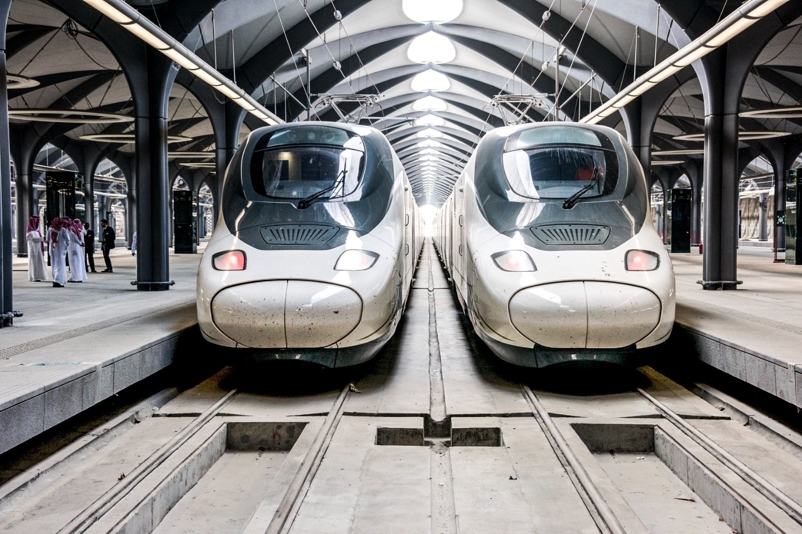 Renfe comença a instruir les 31 primeres dones saudites maquinistes de la història