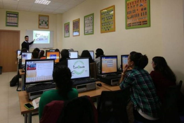 /uploads/s1/35/81/00/31/autoescuela-clases_15_630x420.jpeg /uploads/s1/35/81/00/31/autoescuela-clases_15_630x420.jpeg