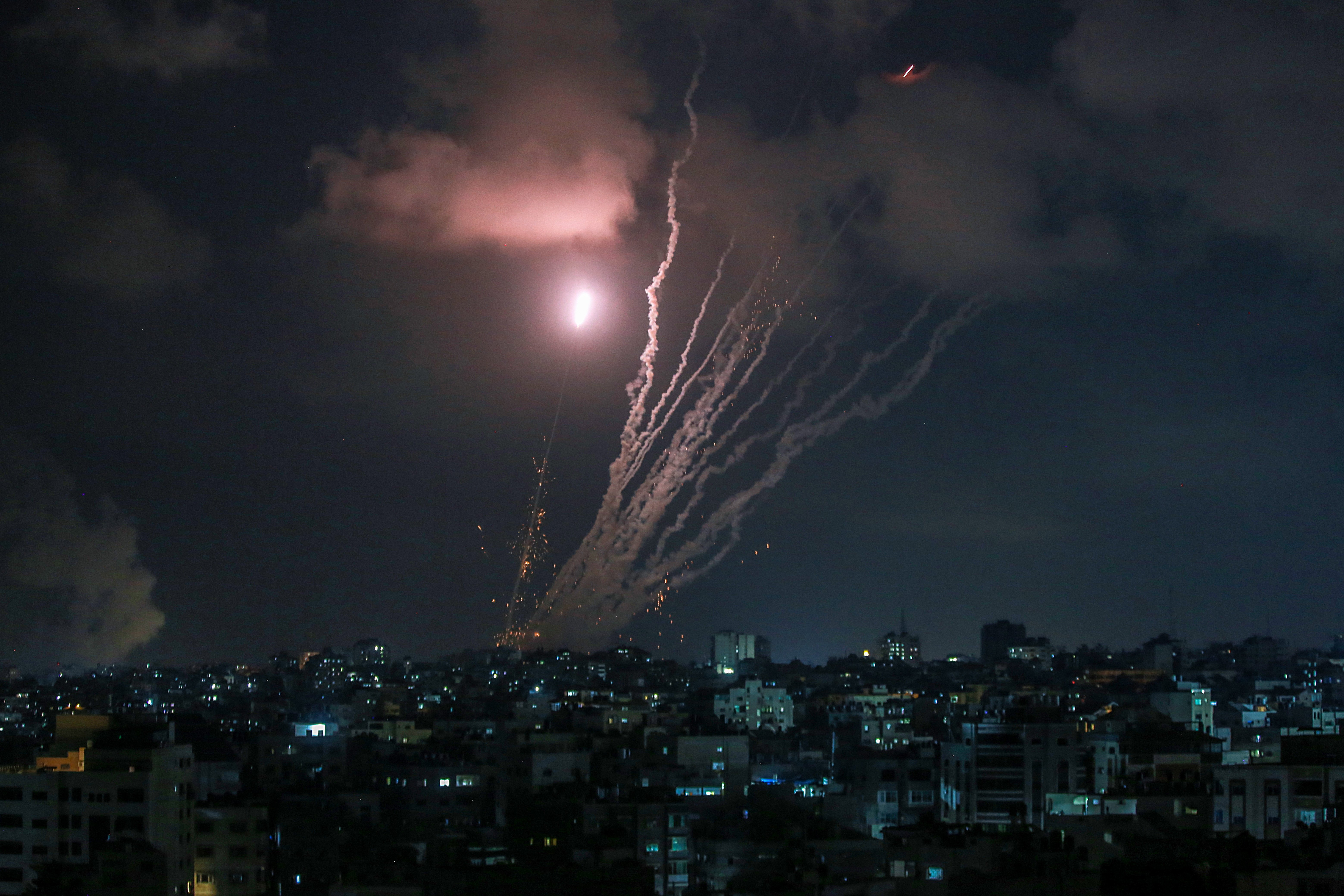 Israel bombardeja la Franja de Gaza després d'un atac amb coets